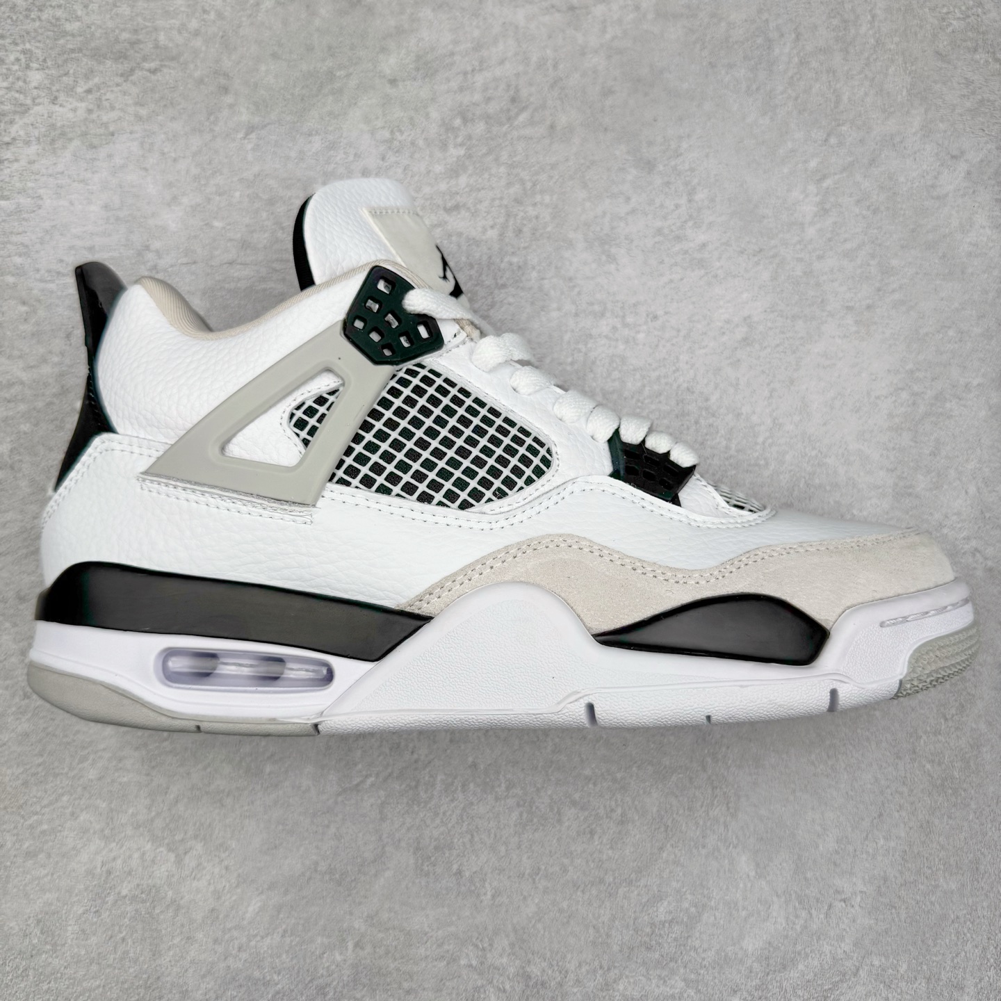 图片[8]-＃头层特价福利 Air Jordan AJ4 Retro 系列 头层皮料加持 大厂出品 原纸板楦头开发 完美鞋型匹配公司货 正确TPU鞋舌锁扣 乳胶鞋垫 最新原厂底模 大底卡色咬花完美 鞋柜必备鞋款 终端现货供应 尺码：36 36.5 37.5 38 38.5 39 40 40.5 41 42 42.5 43 44 44.5 45 46 47.5-选品中心