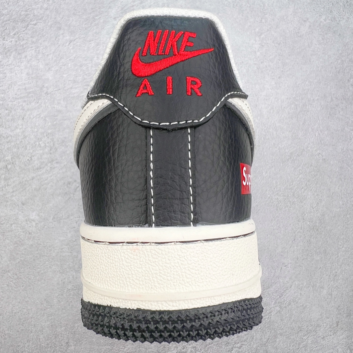 图片[8]-NK Air Force 1´07 Low 空军一号低帮百搭休闲运动板鞋 CS5288-004 柔软、弹性十足的缓震性能和出色的中底设计 横跨复古与现代的外型结合 造就出风靡全球 三十多年的Force 1 直到今天还深受青睐 实拍调校N版已经零色差零失真 百分百还原实物色彩所见即所得 不存在货不对板色差等低级问题 选购参考实物拍摄 不混卖不参货 只用心做好货严格选品 承诺混一赔十 尺码：36 36.5 37.5 38 38.5 39 40 40.5 41 42 42.5 43 44 44.5 45-选品中心