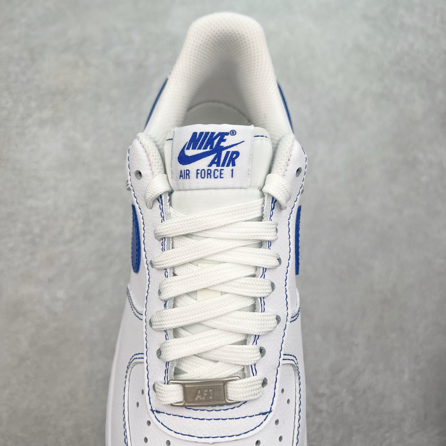 图片[5]-NK Air Force 1´07 Low 空军一号低帮百搭休闲运动板鞋 HQ2037-100 柔软、弹性十足的缓震性能和出色的中底设计 横跨复古与现代的外型结合 造就出风靡全球 三十多年的Force 1 直到今天还深受青睐 实拍调校N版已经零色差零失真 百分百还原实物色彩所见即所得 不存在货不对板色差等低级问题 选购参考实物拍摄 不混卖不参货 只用心做好货严格选品 承诺混一赔十 尺码：36 36.5 37.5 38 38.5 39 40 40.5 41 42 42.5 43 44 44.5 45-选品中心