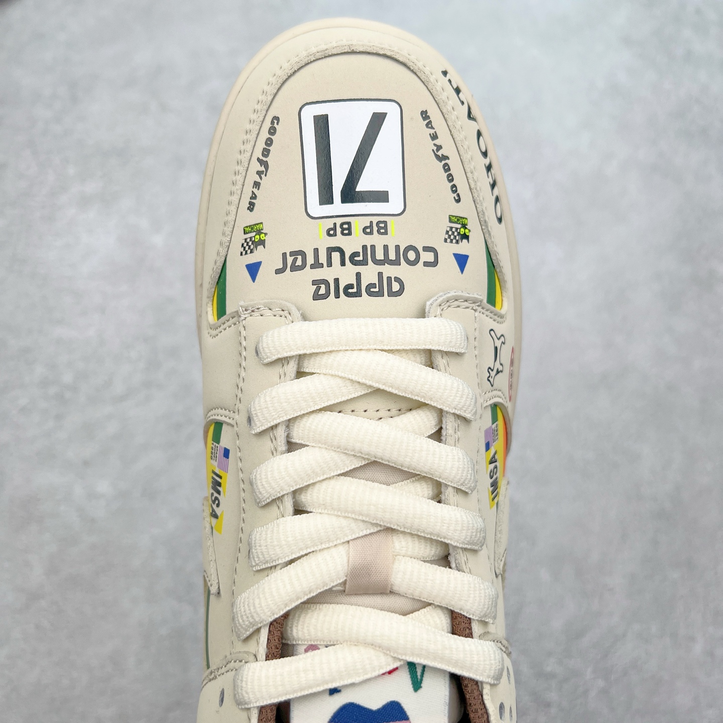 图片[4]-NK Dunk Low 定制配色 MU0232-368 大厂出品 极力推荐 原装头层材料 独家版型蒸餾加工帶來的是更好的视觉和脚感体验大厂纯原品质出货 清洁度 电绣工艺 皮料切割干净无任何毛边 细节完美 实拍调校N版已经零色差零失真 百分百还原实物色彩所见即所得 不存在货不对板色差等低级问题 选购参考实物拍摄 不混卖不参货 只用心做好货严格选品 承诺混一赔十 尺码：36 36.5 37.5 38 38.5 39 40 40.5 41 42 42.5 43 44 44.5 45-选品中心