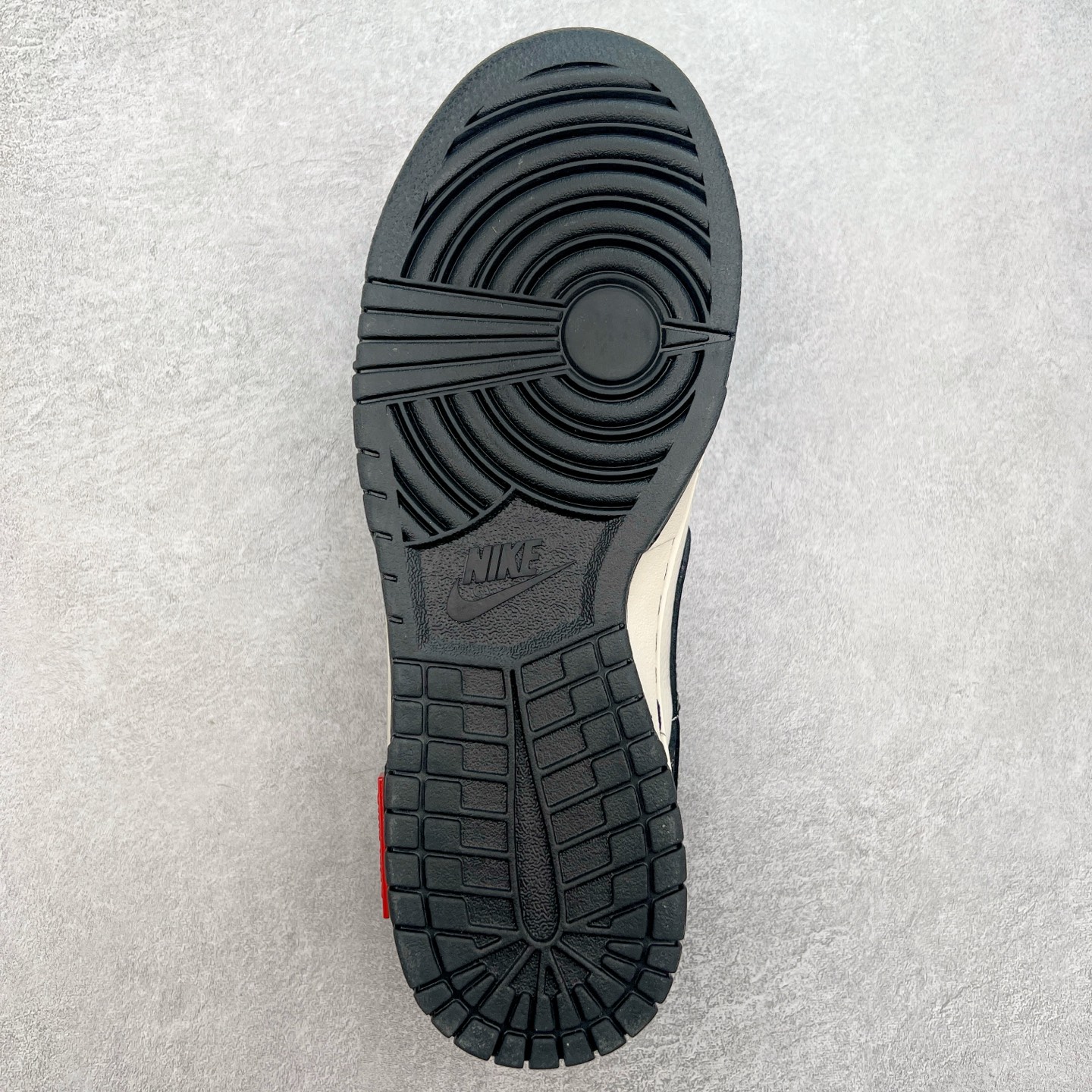 图片[9]-NK Dunk Low 定制配色 YX5066-278 大厂出品 极力推荐 原装头层材料 独家版型蒸餾加工帶來的是更好的视觉和脚感体验大厂纯原品质出货 清洁度 电绣工艺 皮料切割干净无任何毛边 细节完美 实拍调校N版已经零色差零失真 百分百还原实物色彩所见即所得 不存在货不对板色差等低级问题 选购参考实物拍摄 不混卖不参货 只用心做好货严格选品 承诺混一赔十 尺码：36 36.5 37.5 38 38.5 39 40 40.5 41 42 42.5 43 44 44.5 45-选品中心