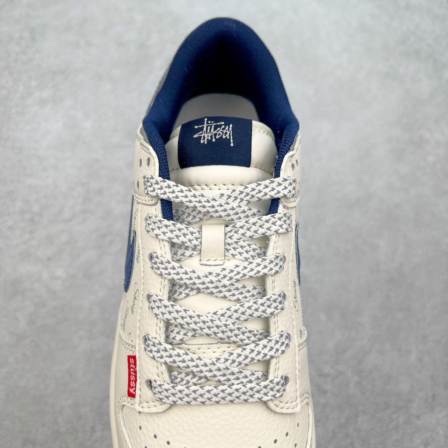 图片[5]-NK Dunk Low 定制配色 XS6089-541 大厂出品 极力推荐 原装头层材料 独家版型蒸餾加工帶來的是更好的视觉和脚感体验大厂纯原品质出货 清洁度 电绣工艺 皮料切割干净无任何毛边 细节完美 实拍调校N版已经零色差零失真 百分百还原实物色彩所见即所得 不存在货不对板色差等低级问题 选购参考实物拍摄 不混卖不参货 只用心做好货严格选品 承诺混一赔十 尺码：36 36.5 37.5 38 38.5 39 40 40.5 41 42 42.5 43 44 44.5 45-选品中心