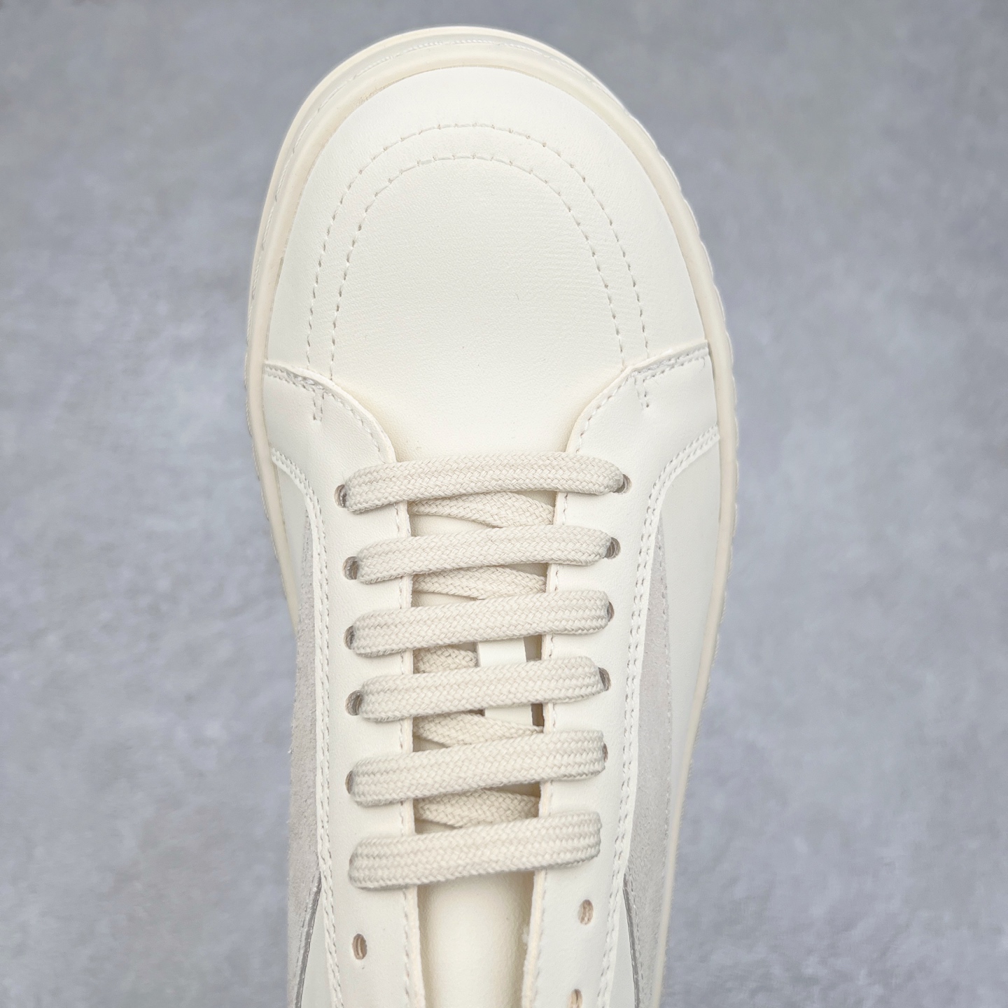 图片[4]-Rick Owens 瑞克·欧文斯 RO低帮皮面时尚板鞋 一比一规格礼盒装 重达3斤以上 配有日文、英文 双语种配件卡片 细节诠释 一件不落 鞋盒三标 正面+底部都一一做到 虽然增加不了实质的成本 但是打磨产品的细节 再微小也会还原 尺码：35 36 37 38 39 40 41 42 43 44 45-选品中心