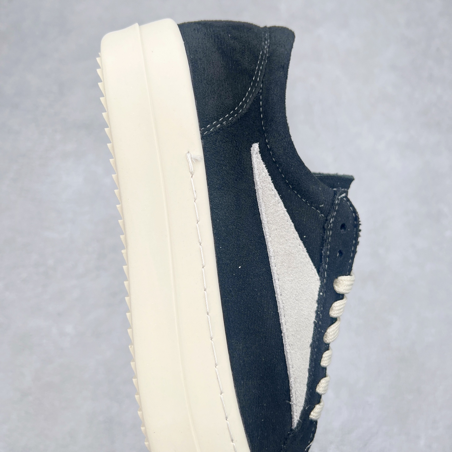 图片[6]-Rick Owens 瑞克·欧文斯 RO低帮皮面时尚板鞋 一比一规格礼盒装 重达3斤以上 配有日文、英文 双语种配件卡片 细节诠释 一件不落 鞋盒三标 正面+底部都一一做到 虽然增加不了实质的成本 但是打磨产品的细节 再微小也会还原 尺码：35 36 37 38 39 40 41 42 43 44 45-选品中心