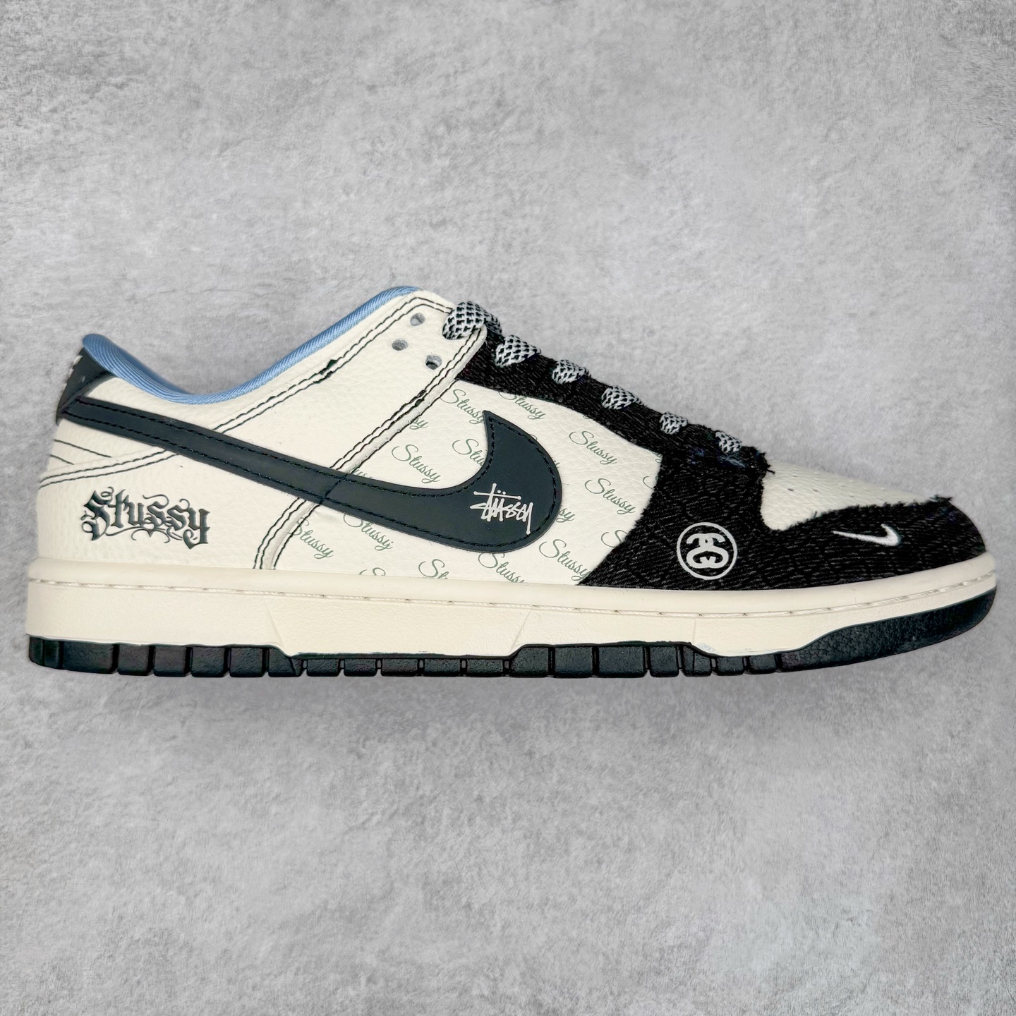 NK Dunk Low 定制配色 ZH2598-267 大厂出品 极力推荐 原装头层材料 独家版型蒸餾加工帶來的是更好的视觉和脚感体验大厂纯原品质出货 清洁度 电绣工艺 皮料切割干净无任何毛边 细节完美 实拍调校N版已经零色差零失真 百分百还原实物色彩所见即所得 不存在货不对板色差等低级问题 选购参考实物拍摄 不混卖不参货 只用心做好货严格选品 承诺混一赔十 尺码：36 36.5 37.5 38 38.5 39 40 40.5 41 42 42.5 43 44 44.5 45-选品中心