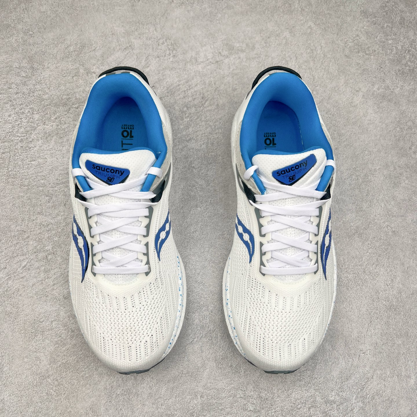 图片[2]-Saucony Triumph 21 索康尼胜利21代旗舰级缓震型跑鞋 性能相比前几代再升级：鞋面采用全新升级的工学网设计 贴合脚部更透气 中底部分使用最新的PWRRUN+材质 搭配PWRRUN+鞋垫使中底的大幅加厚 10mm坡差进一步提供缓震、回弹性能 内底则采用了FORMFIT动态适应系统 动态契合脚型 提升包裹性和舒适性 提供更卓越的动态回馈体验 XT-900橡胶大底 可提供良好的抓地力和较强抗磨性能 尺码：35.5 36 36.5 37.5 38 38.5 39 40 40.5 41 42 42.5 43 44 44.5 45 46-选品中心