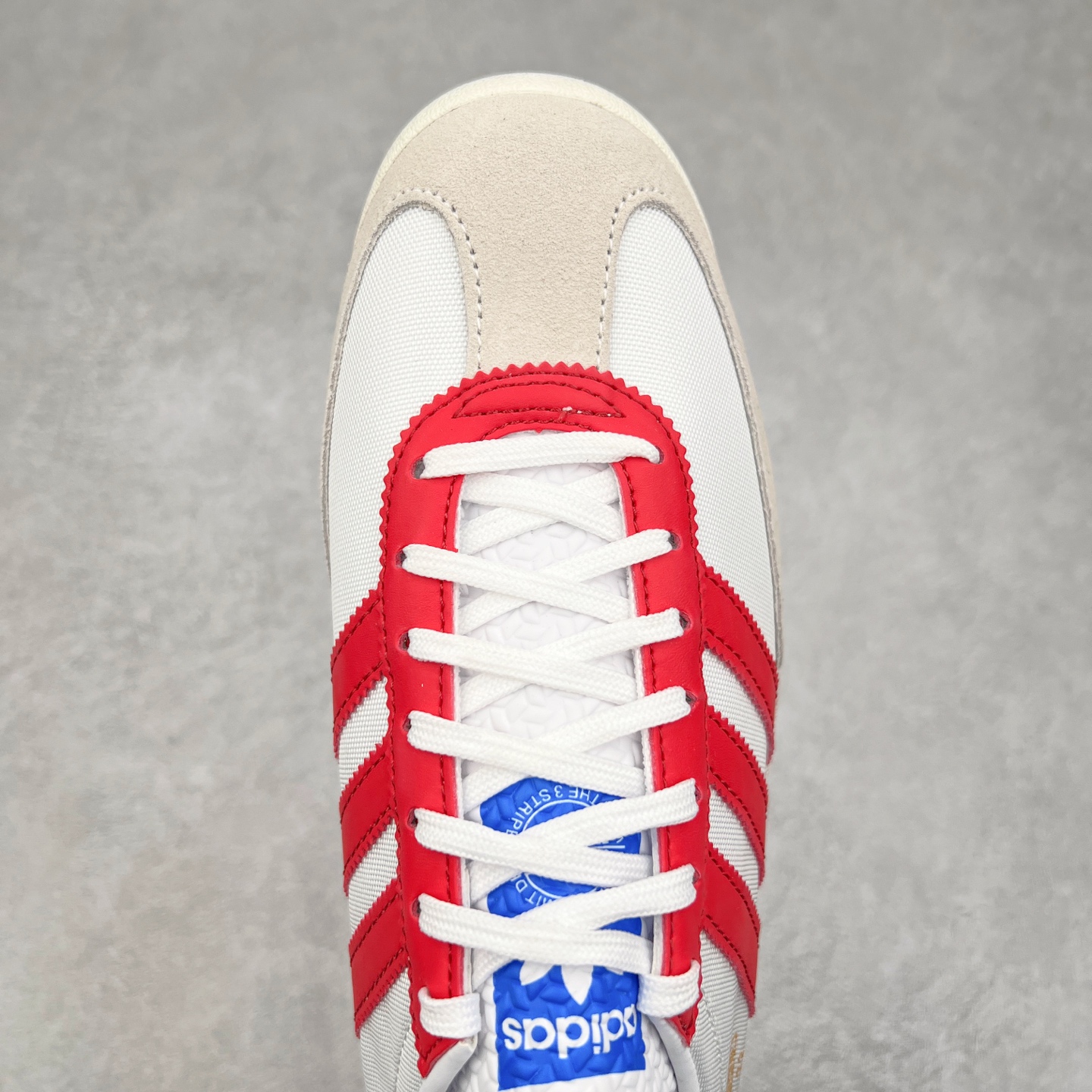 图片[4]-＃HP纯原 AD Wmns SL72 OG 系列德训足球风百搭低帮休闲运动板鞋 JP5277 采用高弹EVA+MODEL+RB三层组合底 区别市面RB一体大底 三层组合鞋底重量与原鞋一致 Originals 将有「T 头鞋」造型的诞生于 1972 年的 SL72 鞋款复刻带回 各位买鞋又有新选择了 1972 年 SL72 问世后 引领了后来阿迪达斯的跑鞋发展方向 其中「SL」代表了 Super Light 彰显了产品轻便的特性 1972 年 SL72 问世后 引领了后来阿迪达斯的跑鞋发展方向 其中「SL」代表了 Super Light 彰显了产品轻便的特性 这次 Originals 延续其轻质经典的基因 带来男女两款 SL72 男生款带来 SL72 RS 鞋型 RS 意为 Reshaped（重塑）鞋款在保留了经典的外观基础上 在尼龙材质里增加了填充物 使鞋型更加挺立和饱满 鞋头则更加圆润 鞋底的 EVA 材质则增加了鞋款的高度 女生款则带来 SL72 OG W 鞋型 OG 顾名思义则是致敬经典款式 相较于 RS（Reshaped）鞋款 鞋身更加纤细 其整体鞋身轮廓、线条、细节、材质上尊崇 70 年代 SL72 的设计 还原经典味道 尺码：36 36⅔ 37⅓ 38 38⅔ 39⅓ 40 40⅔ 41⅓ 42 42⅔ 43⅓ 44 44⅔ 45-选品中心