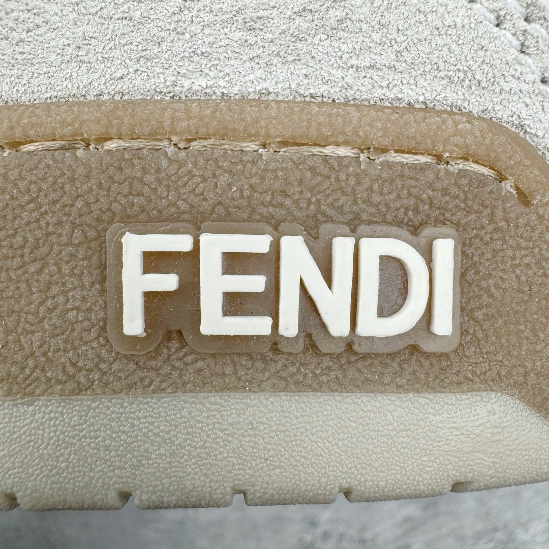 图片[16]-＃LJ渠道版 FENDI Match sneaters 芬迪皮革低帮时尚运动板鞋 独家零售特供 全身20几个细节点全部做到一致还原 吊打市面所有版本 独家原装套装配件官方同源 渠道原装订单 全套专柜包装物及配件 原版购入 高工艺无缝细空胶技术 贴楦误差0.05mm 鞋底采用固特异内外锁死工艺 最大限度弯折永不开胶 原鞋一致效果环保无味 鞋面采用麂皮和皮革拼接组合 logo内里采用毛巾绒里 上脚超级柔软 轻便 舒适搭配卫衣 尺码：36 36.5 37 38 38.5 39 40 40.5 41 42 42.5 43 44 44.5 45-选品中心