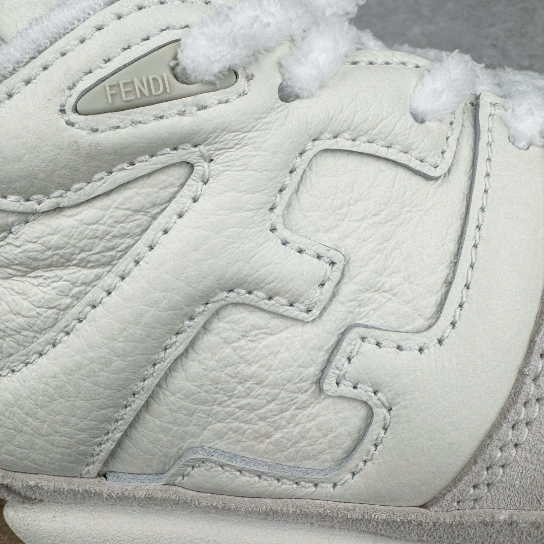 图片[12]-＃LJ渠道版 FENDI Match sneaters 芬迪皮革低帮时尚运动板鞋 独家零售特供 全身20几个细节点全部做到一致还原 吊打市面所有版本 独家原装套装配件官方同源 渠道原装订单 全套专柜包装物及配件 原版购入 高工艺无缝细空胶技术 贴楦误差0.05mm 鞋底采用固特异内外锁死工艺 最大限度弯折永不开胶 原鞋一致效果环保无味 鞋面采用麂皮和皮革拼接组合 logo内里采用毛巾绒里 上脚超级柔软 轻便 舒适搭配卫衣 尺码：36 36.5 37 38 38.5 39 40 40.5 41 42 42.5 43 44 44.5 45-选品中心
