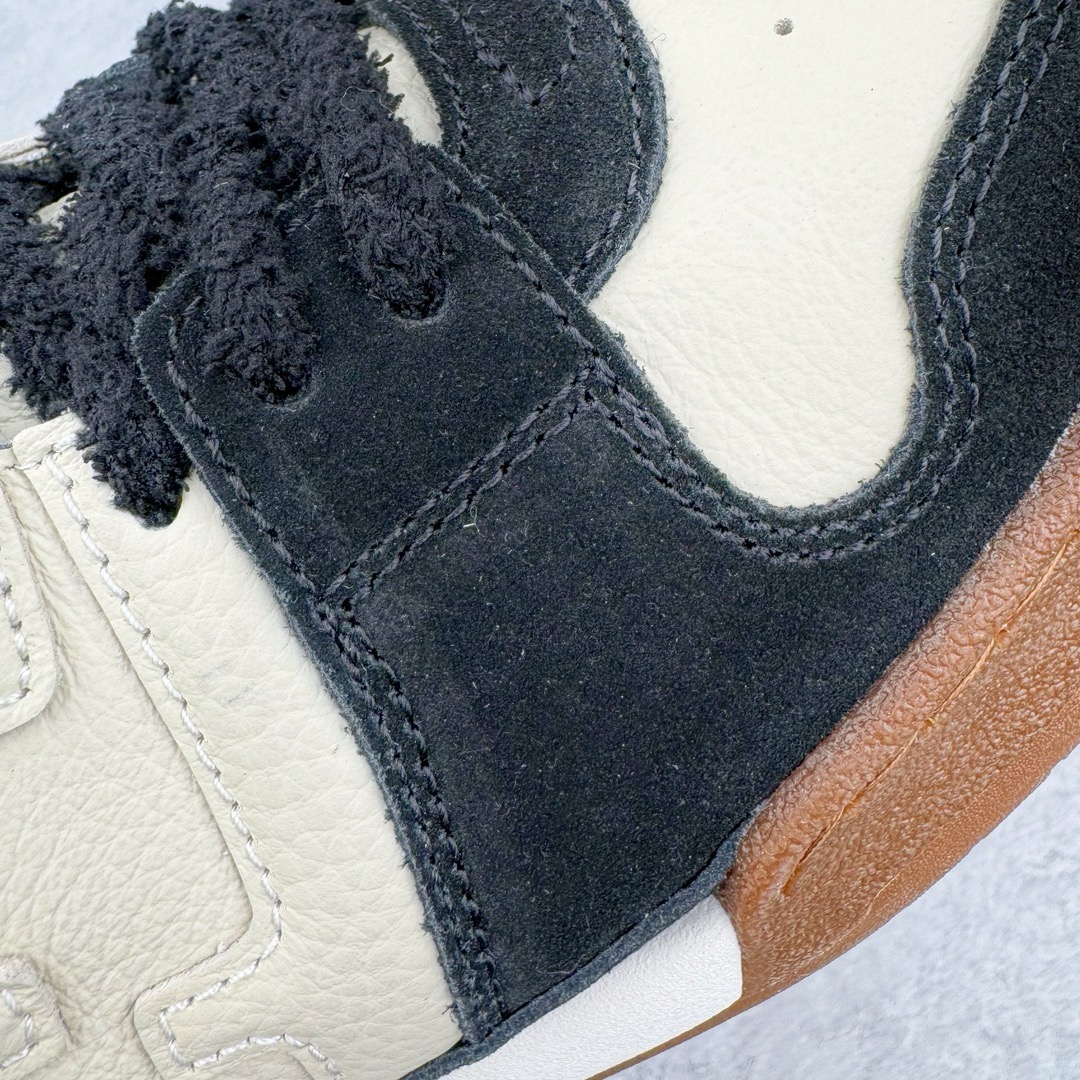 图片[14]-＃LJ渠道版 FENDI Match sneaters 芬迪皮革低帮时尚运动板鞋 独家零售特供 全身20几个细节点全部做到一致还原 吊打市面所有版本 独家原装套装配件官方同源 渠道原装订单 全套专柜包装物及配件 原版购入 高工艺无缝细空胶技术 贴楦误差0.05mm 鞋底采用固特异内外锁死工艺 最大限度弯折永不开胶 原鞋一致效果环保无味 鞋面采用麂皮和皮革拼接组合 logo内里采用毛巾绒里 上脚超级柔软 轻便 舒适搭配卫衣 尺码：36 36.5 37 38 38.5 39 40 40.5 41 42 42.5 43 44 44.5 45-选品中心