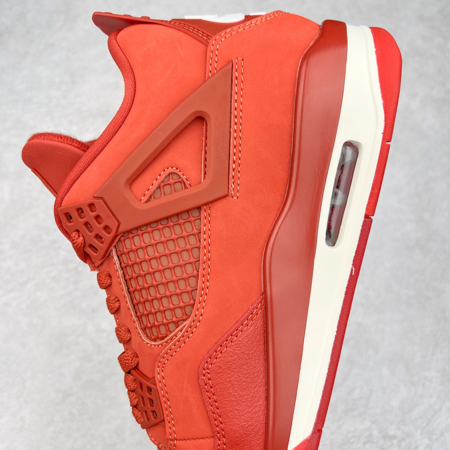 图片[7]-＃C版 Nigel Sylvester x Air Jordan AJ4 “Brick by Brick” 联名红砖 货号：HF4340-800 口碑大厂出品 原纸板楦头开发 性价比版本 定价合理 定制优质皮料 完美鞋型匹配公司货 正确TPU鞋舌锁扣 最新原厂底模 大底卡色咬花完美 鞋柜必备鞋款 终端现货供应 男女鞋尺码：36 36.5 37.5 38 38.5 39 40 40.5 41 42 42.5 43 44 44.5 45 46 47.5-选品中心
