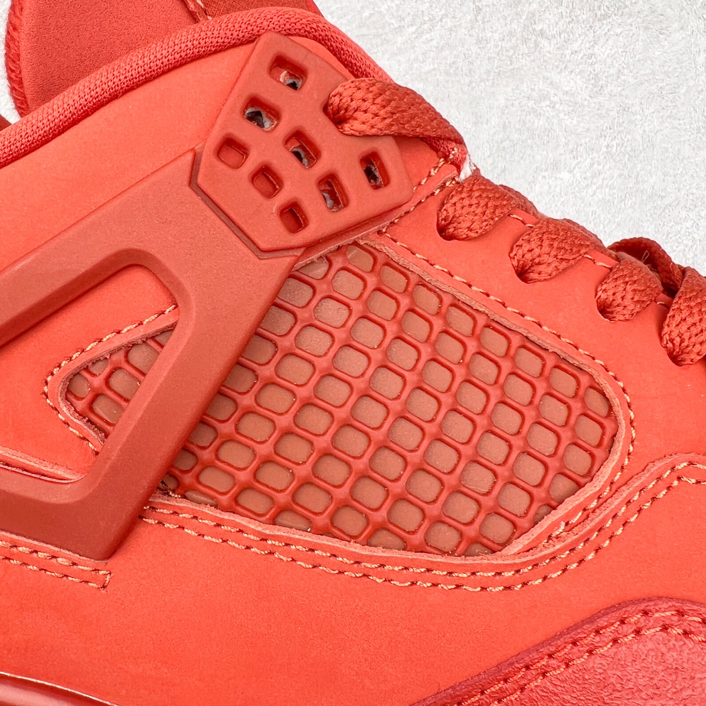 图片[14]-＃C版 Nigel Sylvester x Air Jordan AJ4 “Brick by Brick” 联名红砖 货号：HF4340-800 口碑大厂出品 原纸板楦头开发 性价比版本 定价合理 定制优质皮料 完美鞋型匹配公司货 正确TPU鞋舌锁扣 最新原厂底模 大底卡色咬花完美 鞋柜必备鞋款 终端现货供应 男女鞋尺码：36 36.5 37.5 38 38.5 39 40 40.5 41 42 42.5 43 44 44.5 45 46 47.5-选品中心
