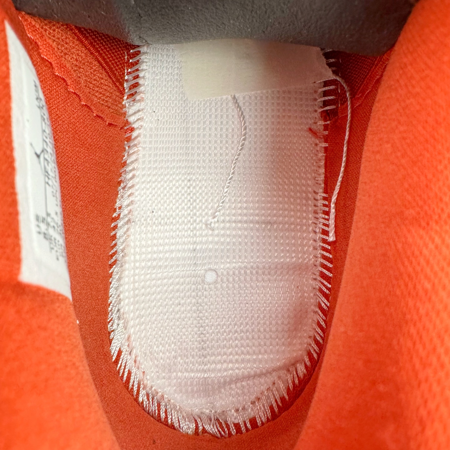 图片[10]-＃PB版 Nigel Sylvester x Air Jordan AJ4 “Brick by Brick” 联名红砖 货号：HF4340-800 耗时半年巨作 40余配色陆续出货 全套原纸板楦头开发 调试30余版 确保原汁原味完美呈现四代版型 一比一鞋头弧度高度趴度鞋身弧度 此版本只针对中端市场 皮料材质有所更替 其他数据细节工艺流程均保持公司一致 细节品控鞋型随意秒杀市面3XX 4XX 原厂TPU网格鞋带扣 正确内里网布 菱角分明不变形无多余毛边 柔软性质感一致于原鞋 原厂织唛标 原厂飞人电绣工艺 独家绑鞋带手法 印刷中底布 四线拉帮 米色美纹纸贴合固定 进口港宝加持 后跟自然饱满 全鞋荧光划线卡点 追求极致完美 每一双都是工艺品 多重QC质检 超越公司货的品控标准 实实在在的免检产品 尺码：40 40.5 41 42 42.5 43 44 44.5 45 46 47.5 48.5-选品中心