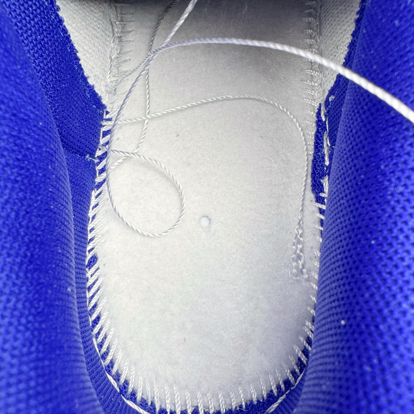 图片[10]-＃YC纯原 NK Dunk Low 水墨晕染 DV0833-103 此款设计灵感来源水墨烟雨，素白鞋身晕染米黄墨韵，星芒尘雾随步履生风。做旧暗纹暗藏诗意，蝶影翩跹落潮履，以现代工艺解构东方写意美学。踏破传统与街头的美学结界，穿行于新国潮的呼吸间。定制系列天花板 无原鞋不开发 全系列得物原鞋一比一校对开发 配色持续更新中 终端对接 优势输出 全套原厂楦头原纸板数据档案倾力打造 原汁原味莞产 极致还原 圈内最强针车工艺 高端零售指定版 广东原厂配套原盒原标 鞋盒分三个尺码段 原厂冲刀 超高清洁度 全鞋零毛边皮料切割 采用原厂百宏鞋带以及原厂百宏织唛舌标 内标可供原厂几率过验 进口原装条纹中底布 四线拉帮白色点胶 原厂拉帮手法遵循公司 原厂电绣 极致还原 尺码：36 36.5 37.5 38 38.5 39 40 40.5 41 42 42.5 43 44 44.5 45 46-选品中心