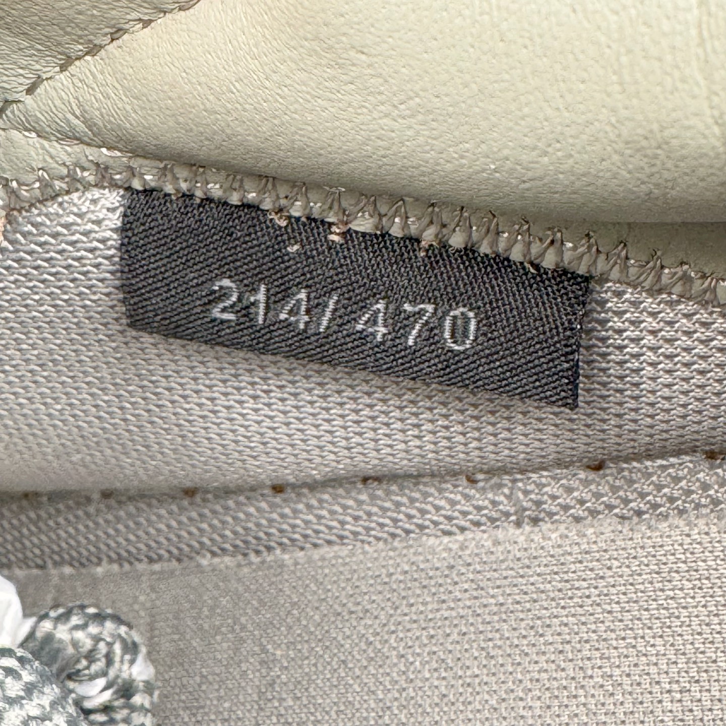 图片[10]-＃纯原 Dior B33 迪奥印花系带时尚运动板鞋网球鞋 全套原厂新版原纸板楦头开发 原厂特供皮料加持 原档数据大底 高频字母排版细节 还原 Zp 高端零售特供批次 2023秋季新品 彰显非凡的精湛工艺 重新诠释经典的网球鞋 时尚的廓形突显厚实感 采用全新的拉绒马海毛针织面料 突显柔软触感与富有层次感的流行色彩 搭配棕色绒面革镶片提升格调 别具一格的加垫鞋舌点缀以压花效果Dior标志 后侧点缀以Dior 30Avenue Montaigne标志 可为各式休闲造型增添时尚气质 尺码：40 41 42 43 44 45 46-选品中心