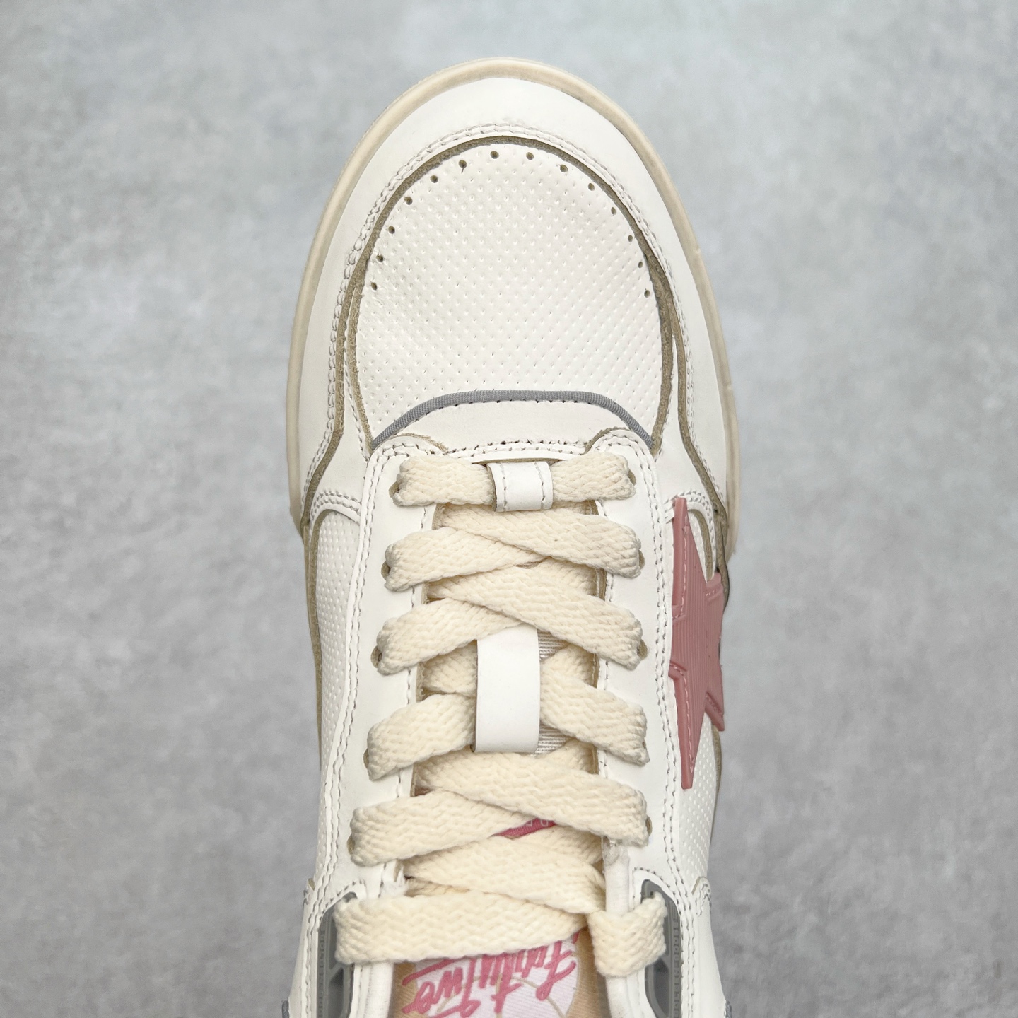 图片[4]-GGDB Golden Goose Deluxe Brand Forty2 2025春季新款厚底星星板鞋小脏鞋 新款厚底脏脏鞋情侣款休闲板鞋时尚百搭星星小白鞋 ！ GGDB新色小脏鞋火红程度比小白鞋还要早，打破传统审美，小脏鞋做到了！明星私服上脚示范 就是这么百搭 ！再也不用担心洗鞋的问题啦！进口牛皮鞋面，毛巾布+透气网里，Tpu大底橡胶组合大底配意大利进口高发泡沿条！独家开模乳胶垫 3.5cm内增高鞋垫，内增高藏的特别好，一般人不会发现我们有内增高，鞋垫是单独的，可以取出！鞋子手工打磨上色，做旧效果超级复古！最新配色！配全套包装防尘袋！尺码：35 36 37 38 39 40 41 42 43 44-选品中心