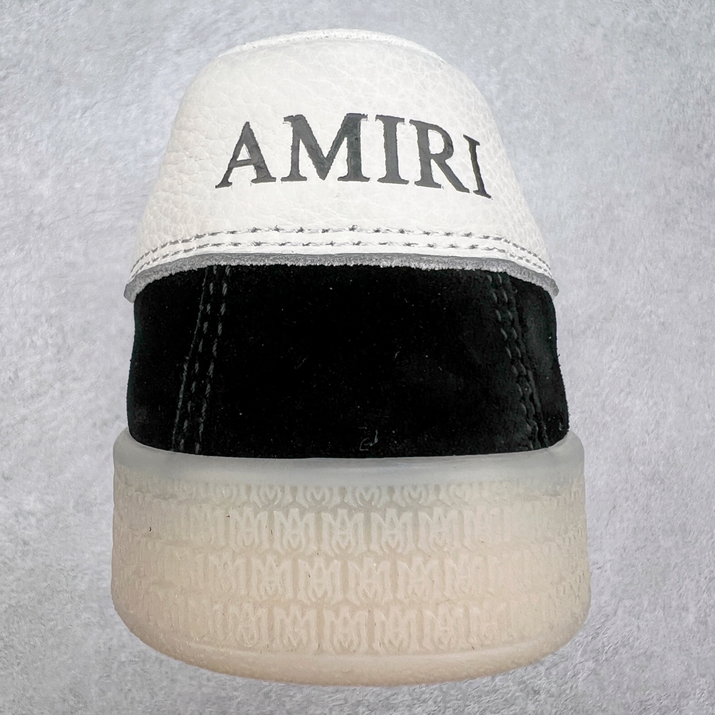 图片[8]-＃莞产 Amiri 埃米尔 Skeleton Low-Skel top Sneakers 骨骼系列情侣鞋 当潮顶流产品 众星上脚 低帮运动休闲板鞋 正确骨头形状 鞋舌外翻细节 头层牛皮双层加厚鞋面 鞋帮侧面骨头采用两张牛皮贴合处理 立体感更好 皮料切口均油边处理 定制金属LOGO铭牌及吊牌 并配有官方购物袋尽显高端大气 尺码 35 36 37 38 39 40 41 42 43 44 45-选品中心