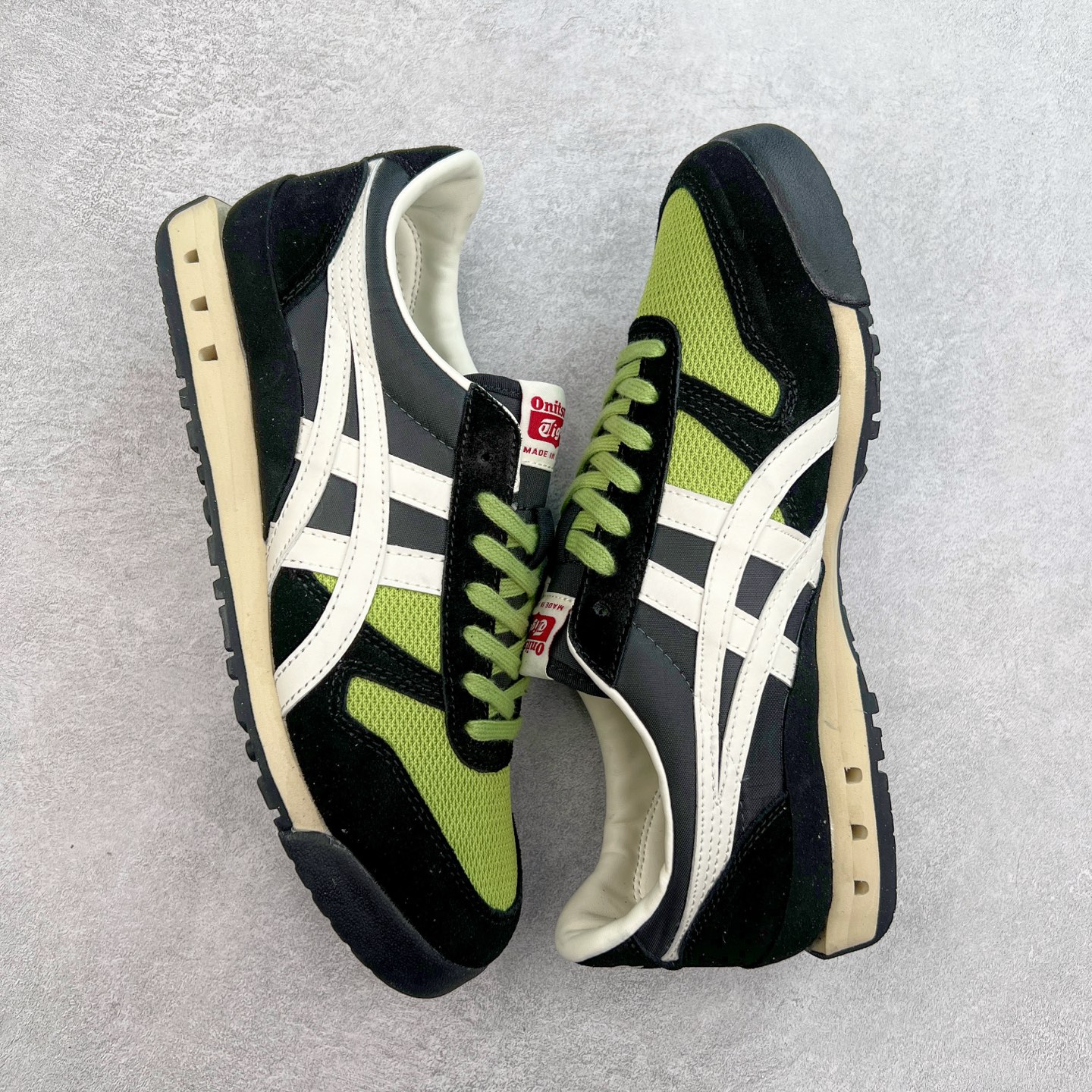 图片[3]-Asics Onitsuka Tiger Ultimate 81 EX 亚瑟士终极系列低帮复古风百搭皮革休闲运动慢跑鞋 采用软质荔枝纹牛培皮鞋面材质 配置OrthoLite鞋垫 轻质Eva缓震组合耐磨橡胶外底 Onitsuka Tiger 鬼塚虎 ULTIMATE 81EX 1183B510 中性款运动鞋 鞋跟底部的缓震孔设计以及TPU后跟保护片强化稳定性 造就合乎新时代高性能运动鞋标准的现代鞋款 牛皮革鞋面 FLYTEFOAM Propel中底增强缓震性与回弹性 鞋跟处采用fuzeGEL缓震胶科技 强化缓震 OrthoLite鞋垫 进一步强化缓震Gel-Kayano超轻量专业运动慢跑鞋 货号：1183B510-103 尺码：36-45-选品中心