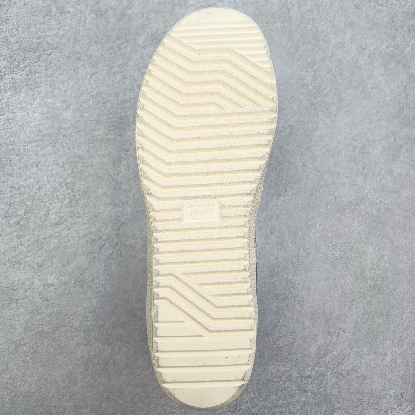 图片[9]-Onitsuka Tiger Delegation 鬼冢虎舒适休闲防滑耐磨低帮板鞋 尺码：36 37 37.5 38 39 39.5 40.5 41.5 42 42.5 43.5 44 45-选品中心