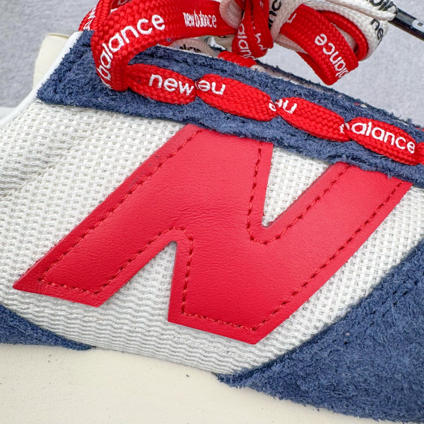 图片[17]-＃M纯原 New Balance U471AK NB新百伦织物牛剖层革春夏薄底鞋防滑耐磨平衡轻便低帮生活休闲鞋 原档数据独立私模大底 唯一正确三层组合大底 特高弹切片加持 百分百还原原鞋脚感 NB市场最强产物 防伪原标全套原楦原纸板原厂数据开发 全鞋电脑针车加持 原厂网布 原装进口头层翻毛皮料正确绒感卡色 正确中底拉帮中底网布细节 匠心打造 耗时两个月开发完成 工艺极其复杂难度可想而知 高端零售专供产物 尺码：36 37 37.5 38 38.5 39.5 40 40.5 41.5 42 42.5 43 44 44.5 45 45.5 46.5 47-选品中心