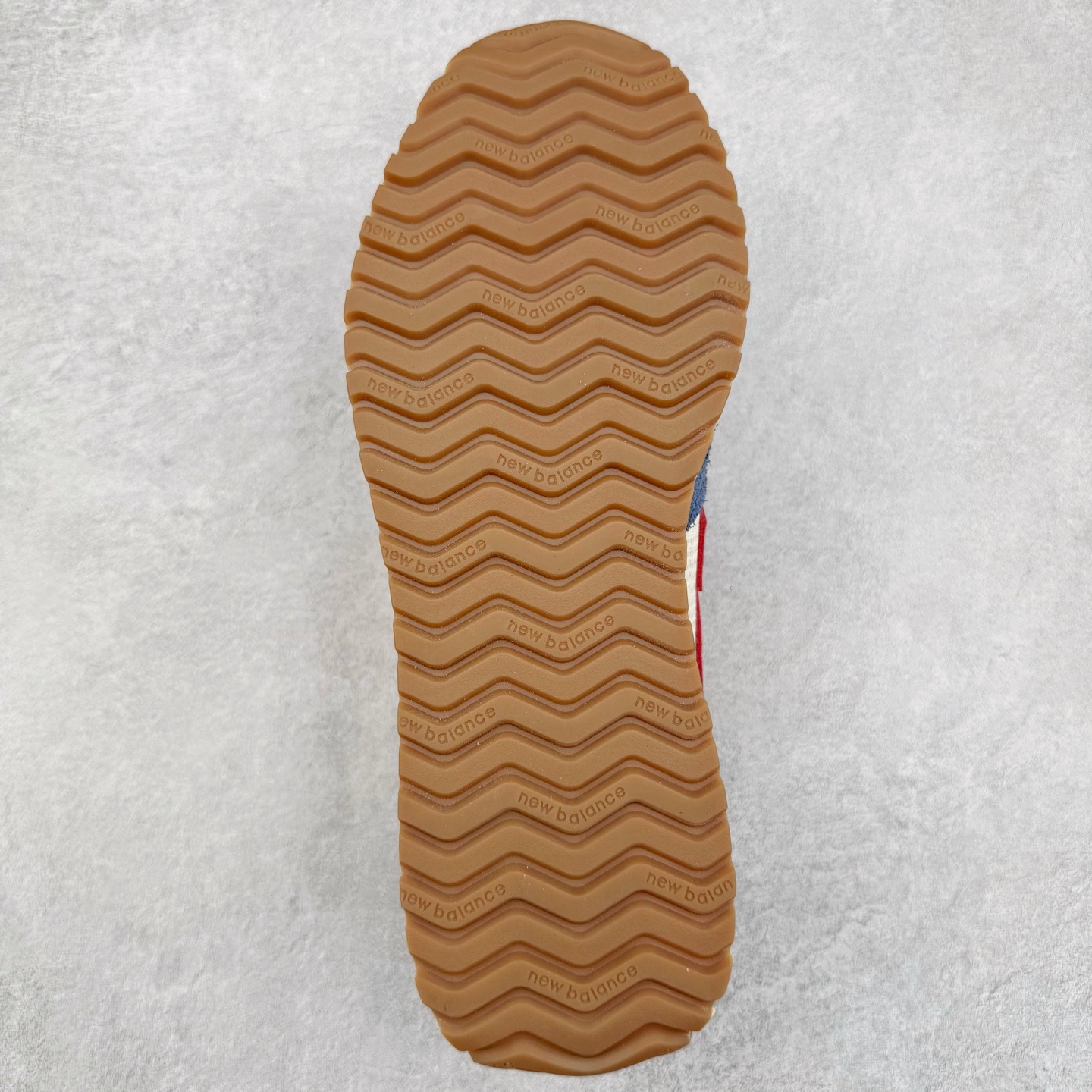 图片[9]-＃M纯原 New Balance U471AK NB新百伦织物牛剖层革春夏薄底鞋防滑耐磨平衡轻便低帮生活休闲鞋 原档数据独立私模大底 唯一正确三层组合大底 特高弹切片加持 百分百还原原鞋脚感 NB市场最强产物 防伪原标全套原楦原纸板原厂数据开发 全鞋电脑针车加持 原厂网布 原装进口头层翻毛皮料正确绒感卡色 正确中底拉帮中底网布细节 匠心打造 耗时两个月开发完成 工艺极其复杂难度可想而知 高端零售专供产物 尺码：36 37 37.5 38 38.5 39.5 40 40.5 41.5 42 42.5 43 44 44.5 45 45.5 46.5 47-选品中心