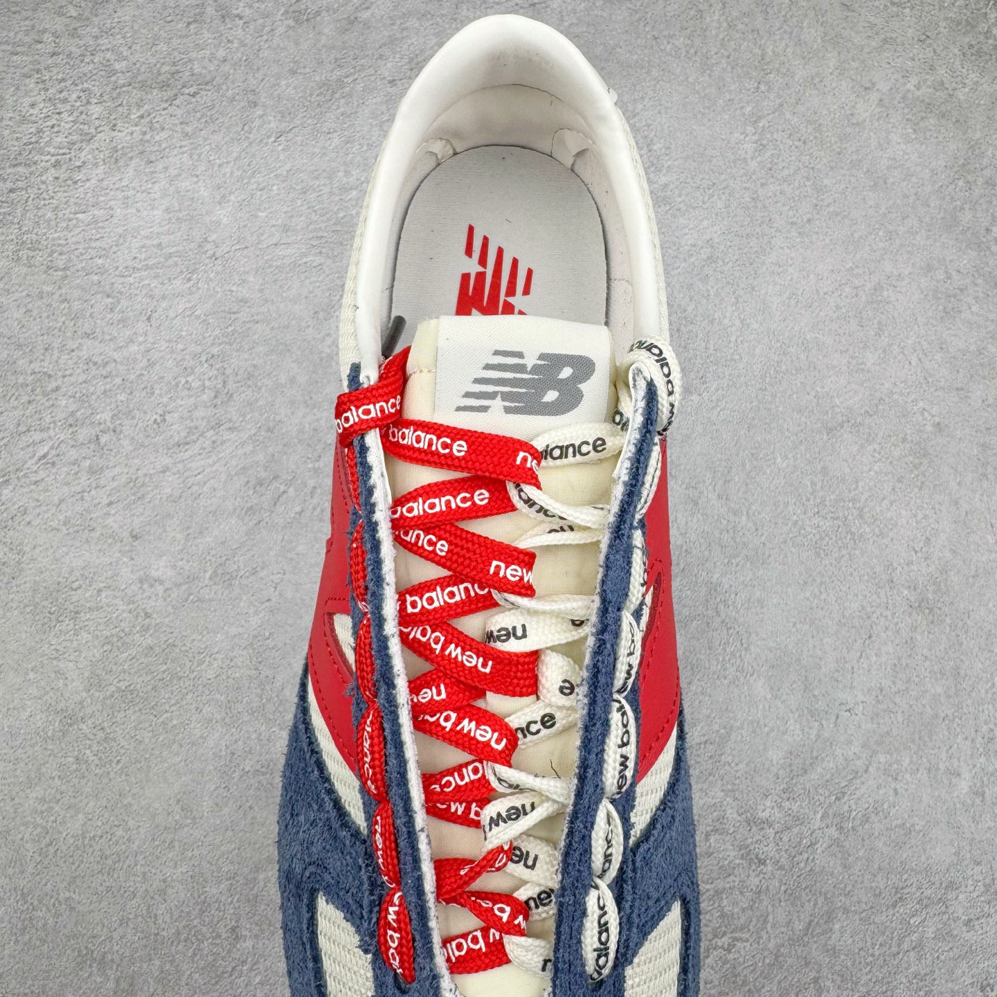 图片[5]-＃M纯原 New Balance U471AK NB新百伦织物牛剖层革春夏薄底鞋防滑耐磨平衡轻便低帮生活休闲鞋 原档数据独立私模大底 唯一正确三层组合大底 特高弹切片加持 百分百还原原鞋脚感 NB市场最强产物 防伪原标全套原楦原纸板原厂数据开发 全鞋电脑针车加持 原厂网布 原装进口头层翻毛皮料正确绒感卡色 正确中底拉帮中底网布细节 匠心打造 耗时两个月开发完成 工艺极其复杂难度可想而知 高端零售专供产物 尺码：36 37 37.5 38 38.5 39.5 40 40.5 41.5 42 42.5 43 44 44.5 45 45.5 46.5 47-选品中心