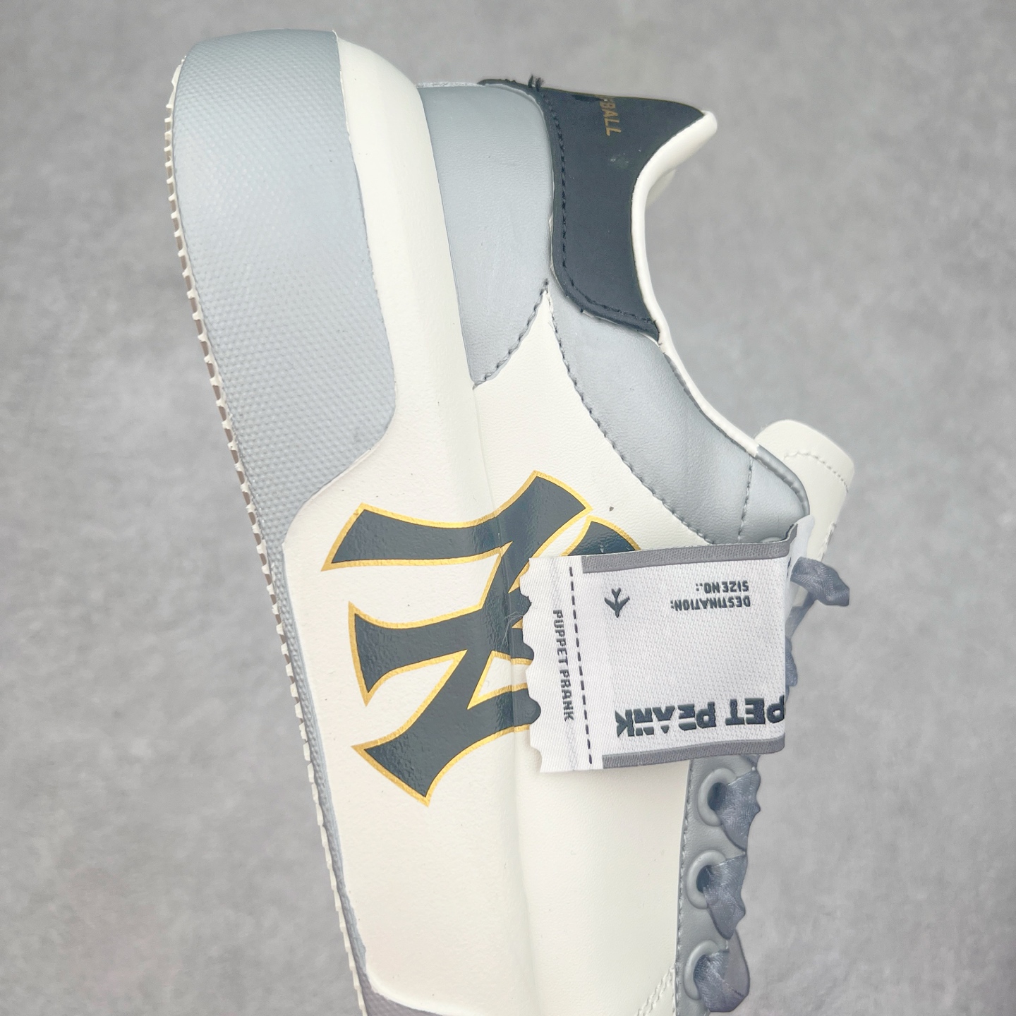 图片[6]-MLB Chunky Liner Basic 复古印花学长鞋系列低帮轻量增高厚底百搭休闲运动慢跑鞋板鞋 Korea韩国联名NY美国榄球纽约洋基队限定 韩国代购专供 全套原楦原纸板原厂数据开发 正确中底拉帮中底网布细节 平台代购专供 左脚内置芯片 韩国代购吊牌标贴 独家一比一RB+MD组合大底 高频后跟小人Logo精准对位立体饱满 正确网布加超迁鞋面 转印中底走线紧密 转印Logo工艺表层防刮不掉色 尺码：35 36 36.5 37.5 38 38.5 39 40 40.5 41 42 42.5 43 44 45-选品中心