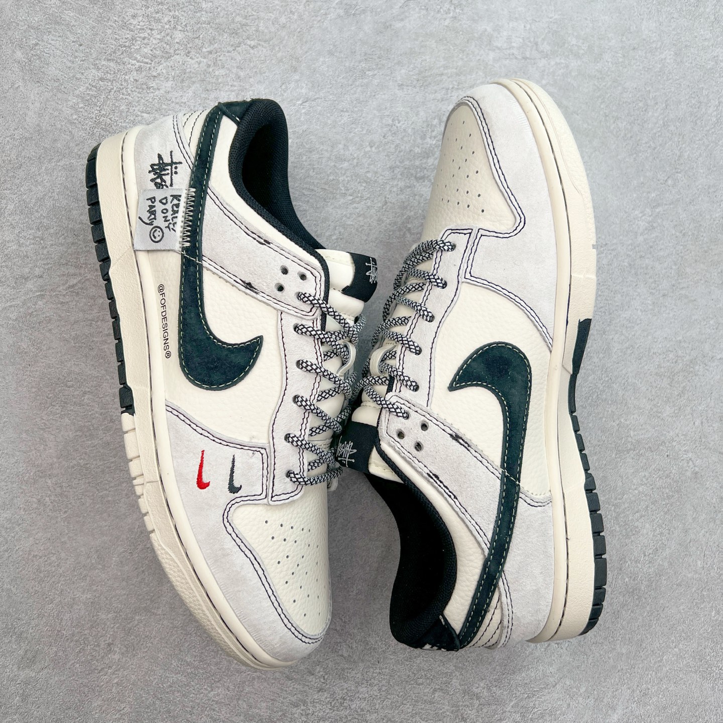 图片[3]-NK Dunk Low 定制配色 YX5066-298 大厂出品 极力推荐 原装头层材料 独家版型蒸餾加工帶來的是更好的视觉和脚感体验大厂纯原品质出货 清洁度 电绣工艺 皮料切割干净无任何毛边 细节完美 实拍调校N版已经零色差零失真 百分百还原实物色彩所见即所得 不存在货不对板色差等低级问题 选购参考实物拍摄 不混卖不参货 只用心做好货严格选品 承诺混一赔十 尺码：36 36.5 37.5 38 38.5 39 40 40.5 41 42 42.5 43 44 44.5 45-选品中心