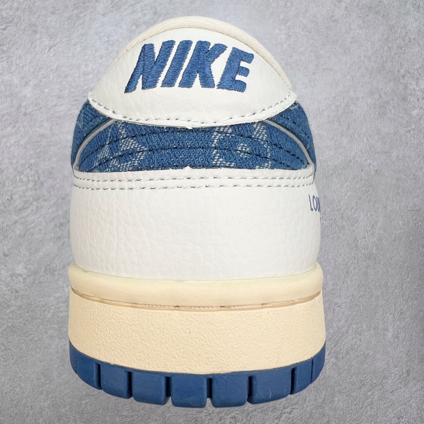 图片[8]-NK Dunk Low 定制配色 JH8310-955 大厂出品 极力推荐 原装头层材料 独家版型蒸餾加工帶來的是更好的视觉和脚感体验大厂纯原品质出货 清洁度 电绣工艺 皮料切割干净无任何毛边 细节完美 实拍调校N版已经零色差零失真 百分百还原实物色彩所见即所得 不存在货不对板色差等低级问题 选购参考实物拍摄 不混卖不参货 只用心做好货严格选品 承诺混一赔十 尺码：36 36.5 37.5 38 38.5 39 40 40.5 41 42 42.5 43 44 44.5 45-选品中心