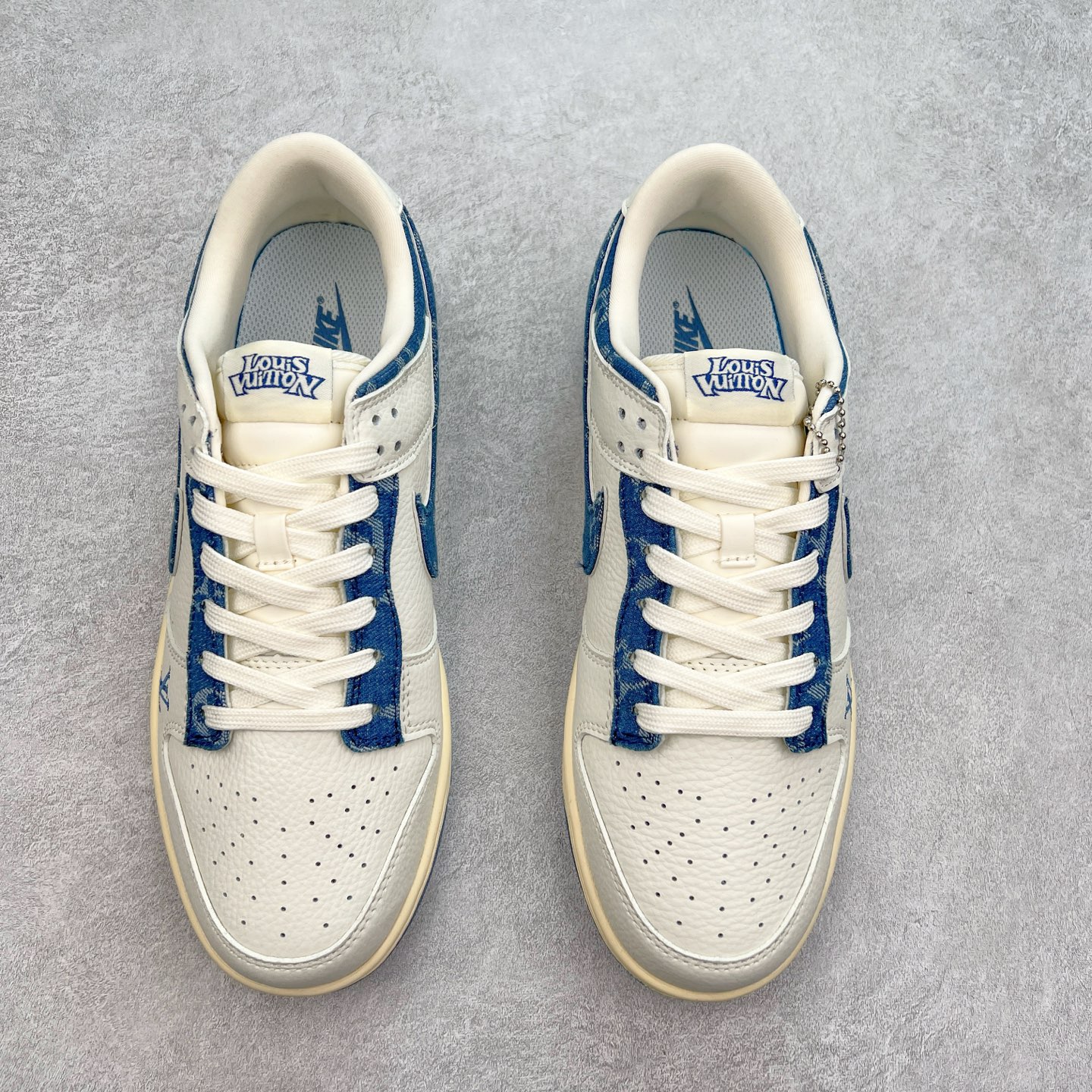 图片[2]-NK Dunk Low 定制配色 JH8310-955 大厂出品 极力推荐 原装头层材料 独家版型蒸餾加工帶來的是更好的视觉和脚感体验大厂纯原品质出货 清洁度 电绣工艺 皮料切割干净无任何毛边 细节完美 实拍调校N版已经零色差零失真 百分百还原实物色彩所见即所得 不存在货不对板色差等低级问题 选购参考实物拍摄 不混卖不参货 只用心做好货严格选品 承诺混一赔十 尺码：36 36.5 37.5 38 38.5 39 40 40.5 41 42 42.5 43 44 44.5 45-选品中心