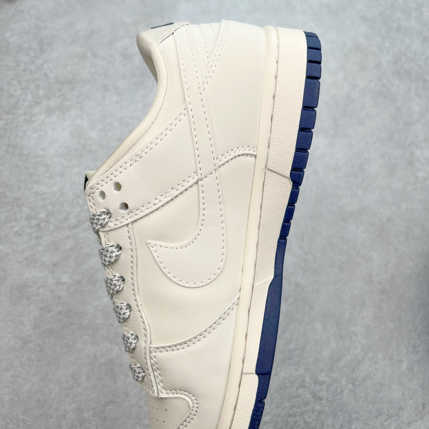 图片[7]-NK Dunk Low 定制配色 XX8888-003 大厂出品 极力推荐 原装头层材料 独家版型蒸餾加工帶來的是更好的视觉和脚感体验大厂纯原品质出货 清洁度 电绣工艺 皮料切割干净无任何毛边 细节完美 实拍调校N版已经零色差零失真 百分百还原实物色彩所见即所得 不存在货不对板色差等低级问题 选购参考实物拍摄 不混卖不参货 只用心做好货严格选品 承诺混一赔十 尺码：36 36.5 37.5 38 38.5 39 40 40.5 41 42 42.5 43 44 44.5 45-选品中心