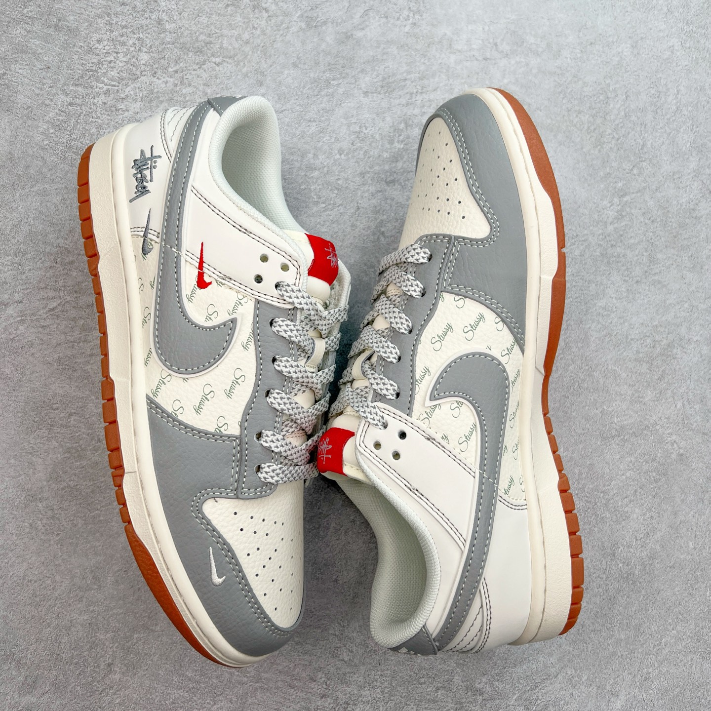 图片[3]-NK Dunk Low 定制配色 XS6089-531 大厂出品 极力推荐 原装头层材料 独家版型蒸餾加工帶來的是更好的视觉和脚感体验大厂纯原品质出货 清洁度 电绣工艺 皮料切割干净无任何毛边 细节完美 实拍调校N版已经零色差零失真 百分百还原实物色彩所见即所得 不存在货不对板色差等低级问题 选购参考实物拍摄 不混卖不参货 只用心做好货严格选品 承诺混一赔十 尺码：36 36.5 37.5 38 38.5 39 40 40.5 41 42 42.5 43 44 44.5 45-选品中心