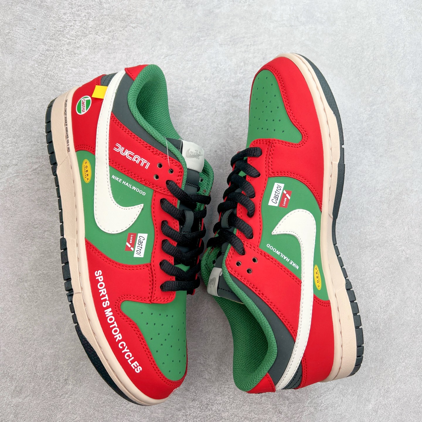 图片[3]-NK Dunk Low 定制配色 MU0232-361 大厂出品 极力推荐 原装头层材料 独家版型蒸餾加工帶來的是更好的视觉和脚感体验大厂纯原品质出货 清洁度 电绣工艺 皮料切割干净无任何毛边 细节完美 实拍调校N版已经零色差零失真 百分百还原实物色彩所见即所得 不存在货不对板色差等低级问题 选购参考实物拍摄 不混卖不参货 只用心做好货严格选品 承诺混一赔十 尺码：36 36.5 37.5 38 38.5 39 40 40.5 41 42 42.5 43 44 44.5 45-选品中心