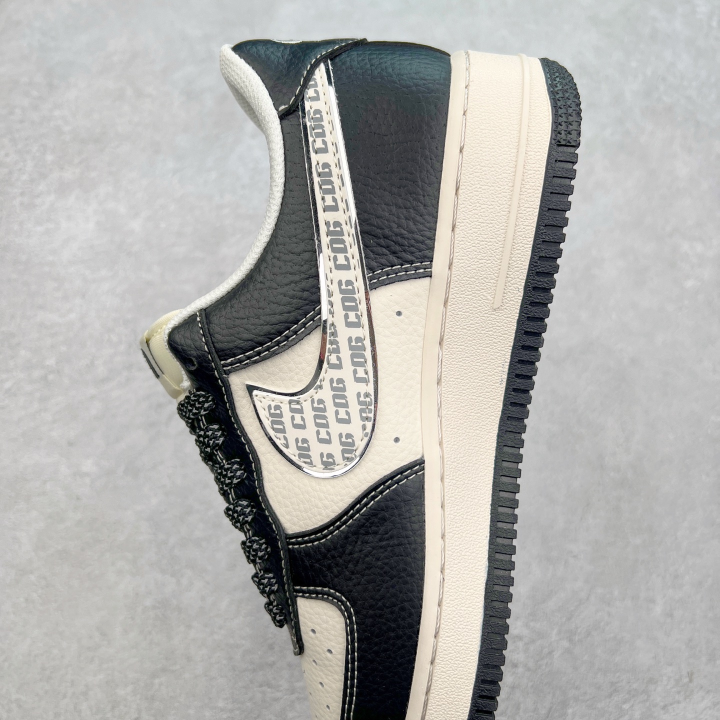 图片[7]-NK Air Force 1´07 Low 空军一号低帮百搭休闲运动板鞋 HH7518-049 柔软、弹性十足的缓震性能和出色的中底设计 横跨复古与现代的外型结合 造就出风靡全球 三十多年的Force 1 直到今天还深受青睐 实拍调校N版已经零色差零失真 百分百还原实物色彩所见即所得 不存在货不对板色差等低级问题 选购参考实物拍摄 不混卖不参货 只用心做好货严格选品 承诺混一赔十 尺码：36 36.5 37.5 38 38.5 39 40 40.5 41 42 42.5 43 44 44.5 45-选品中心