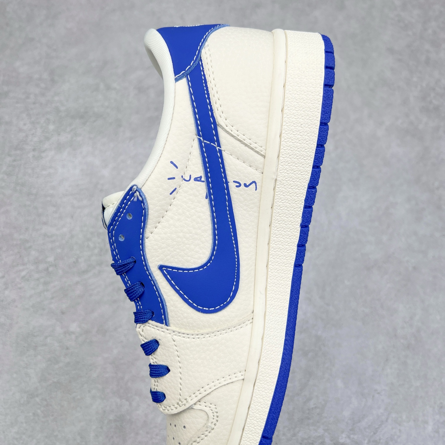 图片[7]-TS x Air Jordan AJ1 Low 倒钩低帮联名定制配色 LD2025-007 原厂内置气垫魔块 A模大底 头层小牛皮 鞋舌AJ原厂专用牛津布+AJ专用反口珍珠布+原厂无杂质高弹内里海棉+特殊封边弹力鞋带 实拍调校N版已经零色差零失真 百分百还原实物色彩所见即所得 不存在货不对板色差等低级问题 选购参考实物拍摄 不混卖不参货 只用心做好货严格选品 承诺混一赔十 尺码：36 36.5 37.5 38 38.5 39 40 40.5 41 42 42.5 43 44 44.5 45-选品中心