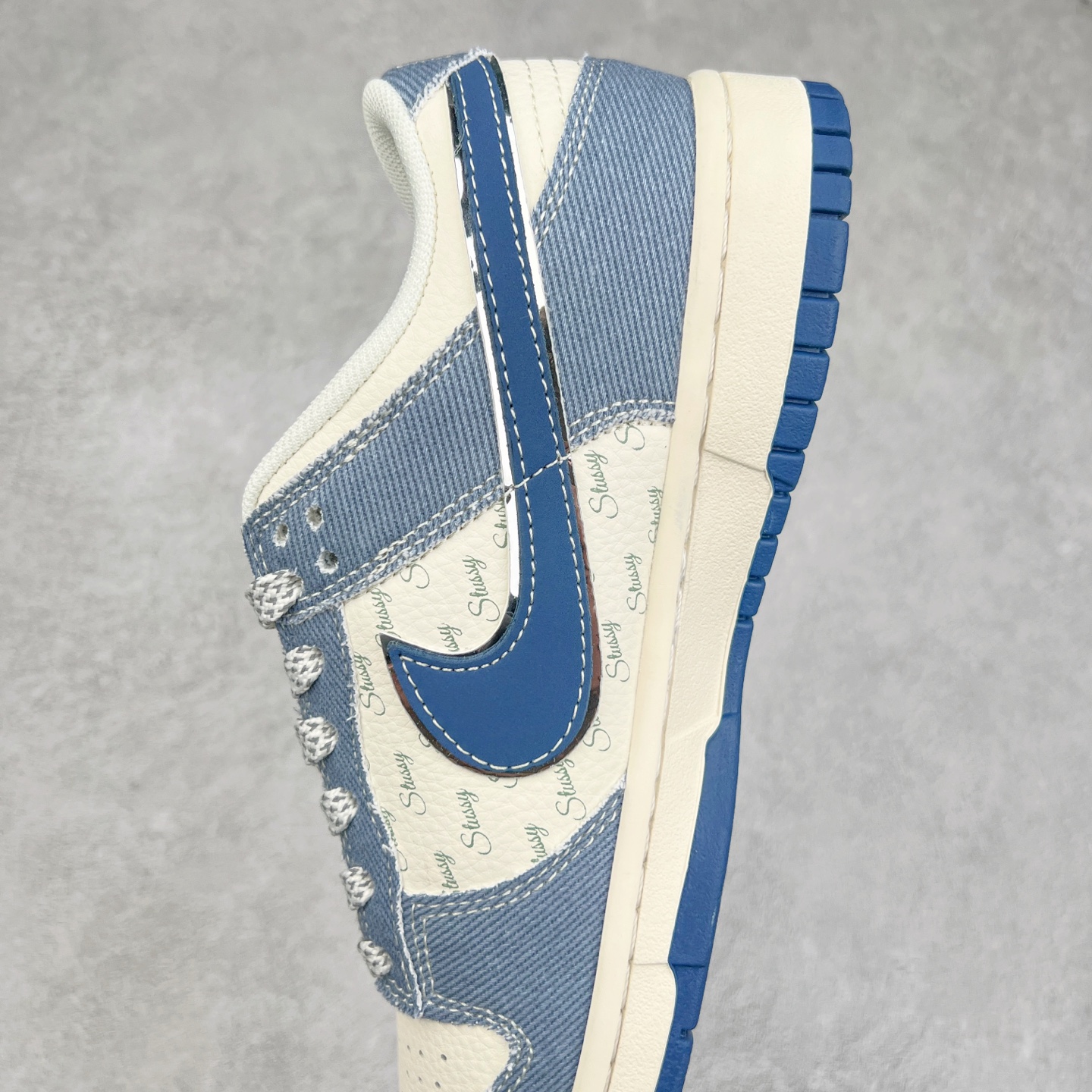 图片[7]-NK Dunk Low 定制配色 JJ2508-562 大厂出品 极力推荐 原装头层材料 独家版型蒸餾加工帶來的是更好的视觉和脚感体验大厂纯原品质出货 清洁度 电绣工艺 皮料切割干净无任何毛边 细节完美 实拍调校N版已经零色差零失真 百分百还原实物色彩所见即所得 不存在货不对板色差等低级问题 选购参考实物拍摄 不混卖不参货 只用心做好货严格选品 承诺混一赔十 尺码：36 36.5 37.5 38 38.5 39 40 40.5 41 42 42.5 43 44 44.5 45-选品中心