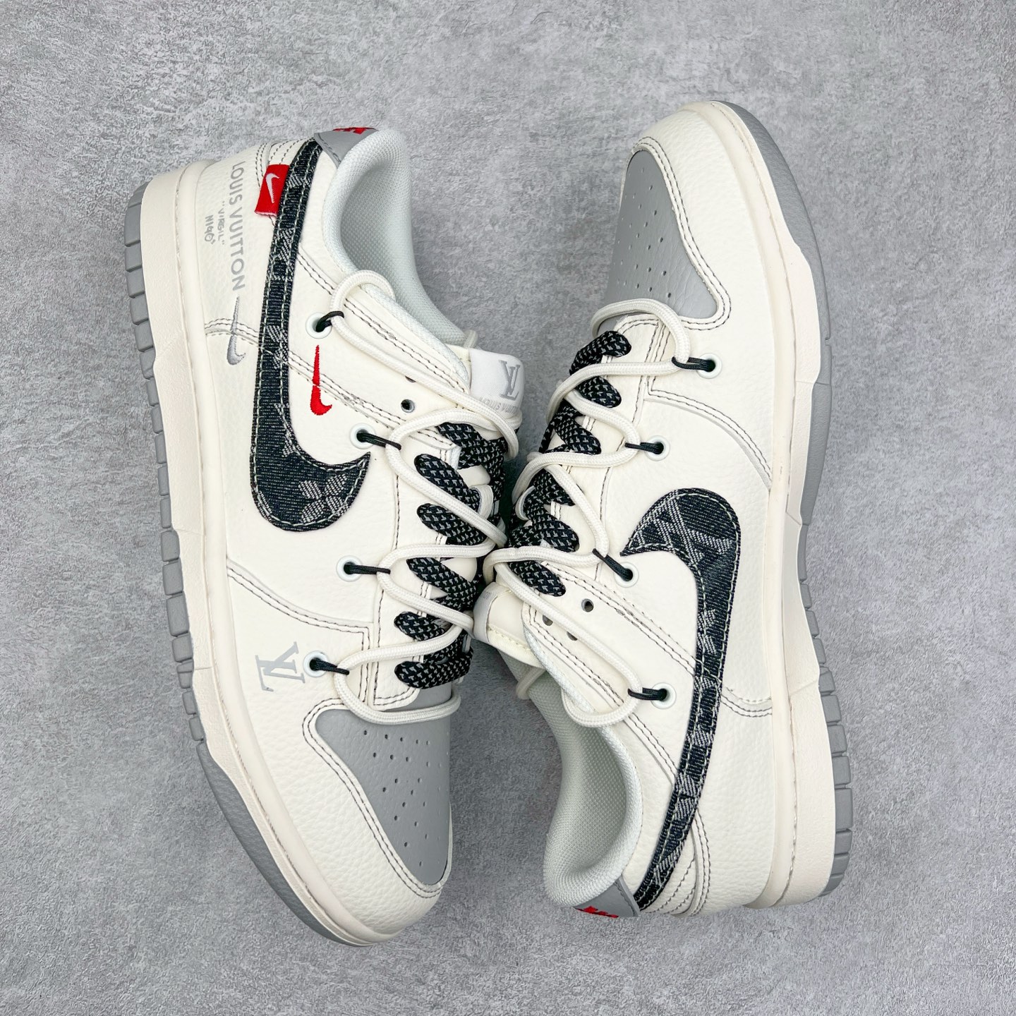 图片[3]-NK Dunk Low 定制配色 FC1688-218 大厂出品 极力推荐 原装头层材料 独家版型蒸餾加工帶來的是更好的视觉和脚感体验大厂纯原品质出货 清洁度 电绣工艺 皮料切割干净无任何毛边 细节完美 实拍调校N版已经零色差零失真 百分百还原实物色彩所见即所得 不存在货不对板色差等低级问题 选购参考实物拍摄 不混卖不参货 只用心做好货严格选品 承诺混一赔十 尺码：36 36.5 37.5 38 38.5 39 40 40.5 41 42 42.5 43 44 44.5 45-选品中心