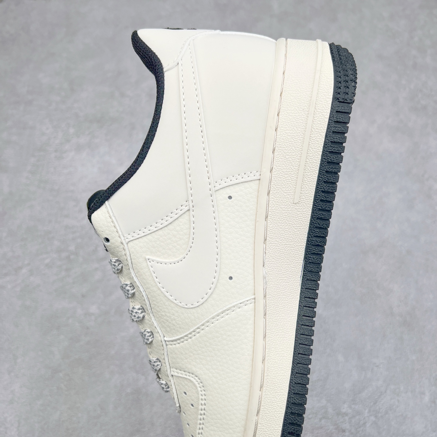 图片[7]-NK Air Force 1´07 Low 空军一号低帮百搭休闲运动板鞋 XZ6188-713 柔软、弹性十足的缓震性能和出色的中底设计 横跨复古与现代的外型结合 造就出风靡全球 三十多年的Force 1 直到今天还深受青睐 实拍调校N版已经零色差零失真 百分百还原实物色彩所见即所得 不存在货不对板色差等低级问题 选购参考实物拍摄 不混卖不参货 只用心做好货严格选品 承诺混一赔十 尺码：36 36.5 37.5 38 38.5 39 40 40.5 41 42 42.5 43 44 44.5 45-选品中心