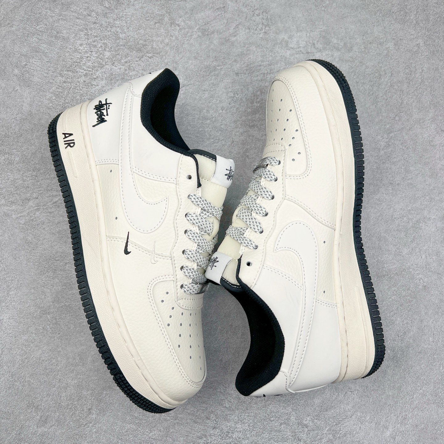 图片[3]-NK Air Force 1´07 Low 空军一号低帮百搭休闲运动板鞋 XZ6188-713 柔软、弹性十足的缓震性能和出色的中底设计 横跨复古与现代的外型结合 造就出风靡全球 三十多年的Force 1 直到今天还深受青睐 实拍调校N版已经零色差零失真 百分百还原实物色彩所见即所得 不存在货不对板色差等低级问题 选购参考实物拍摄 不混卖不参货 只用心做好货严格选品 承诺混一赔十 尺码：36 36.5 37.5 38 38.5 39 40 40.5 41 42 42.5 43 44 44.5 45-选品中心