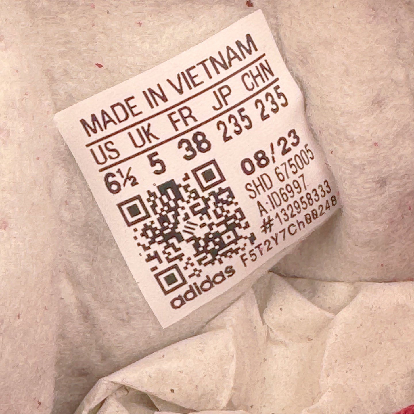 图片[12]-＃CS纯原 AD Originals Gazelle Bold W 羚羊松糕系列复古百搭厚底增高低帮休闲运动板鞋 ID6997 新的一年就要换新的打扮啦！除了设定变美、健身、减肥等目标外，你已经可以利用鞋子来“偷偷改善身材比例”的愿望了！ 因为有一句话。身高不够。鞋子来凑~赶快入手以下各大运动品牌最新推出的“厚底增高运动鞋”吧。 是最好穿最百搭的长腿神器。 重点是……不仅价格不错～鞋子也不错啊！Originals的Gazelle Bold鞋款打造出「超厚底版本」！延续流线鞋型、经典麂皮材质、白色三条线和侧面烫金标志的复古外型，奶油白鞋底高度直接乘3，出门搭上它，保证一路步步高升。尺码：36 36⅔ 37⅓ 38 38⅔ 39⅓ 40-选品中心