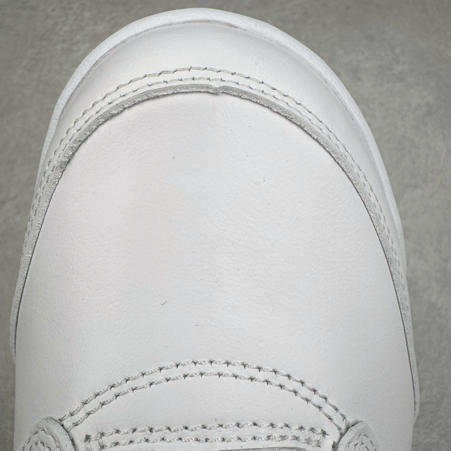 图片[14]-＃纯原 Air Jordan AJ5 OG “Grape” 白紫色 HQ7978-100 原楦原纸板开发 采购原厂皮料 原厂定型 后跟完美效果 到手可放心比对发售原鞋 上脚百分百充当正品驾驭 真正原装公司级完美鞋型 一切细节实拍所见所得！纸板中底、钢印 完美版型 一应俱全外贸专供 发国外寄售可稳妥充正操作 尺码：40 40.5 41 42 42.5 43 44 44.5 45 46 47.5 48.5-选品中心