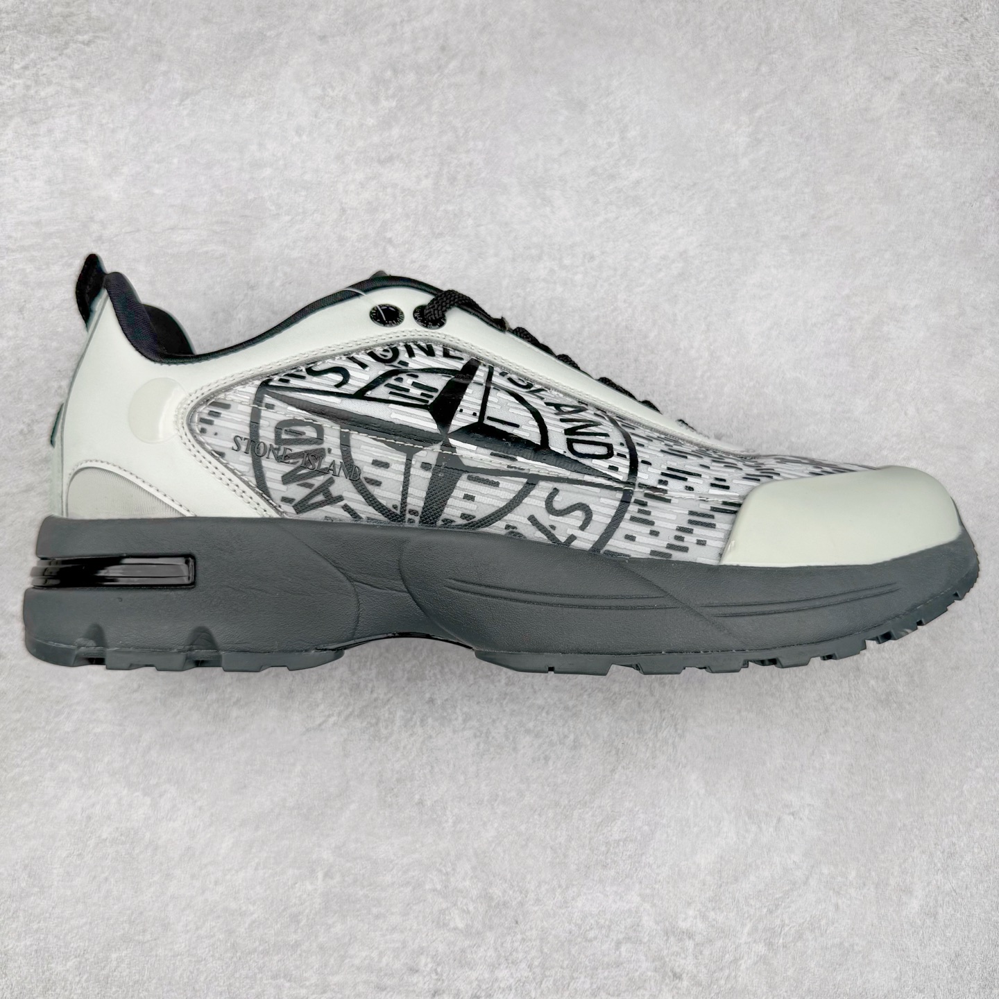 Stone Island Grime Panelled 石头岛黑褐色舒适时尚低帮生活休闲鞋 石头岛作不仅是科技面料和织物染色典范并加入了创新机能美学,兼顾功能性与时尚感,颠覆传统休闲服饰的想象。尺码:36 37 37.5 38 38.5 39 39.5 40 40.5 41.5 42 42.5 43 44 44.5 45-选品中心