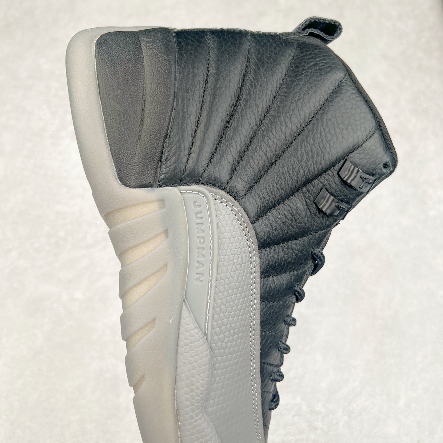 图片[6]-＃纯原福利 Air Jordan AJ12 Retro 原楦原纸板开发 采购原厂皮料 原厂定型 后跟完美效果 到手可放心比对发售原鞋 上脚百分百充当正品驾驭 真正原装公司级完美鞋型 一切细节实拍所见所得 纸板中底、钢印 完美版型 尺码：40 40.5 41 42.5 43 44 44.5 45 46 47.5-选品中心