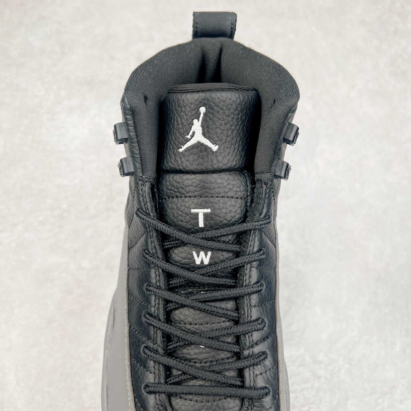 图片[5]-＃纯原福利 Air Jordan AJ12 Retro 原楦原纸板开发 采购原厂皮料 原厂定型 后跟完美效果 到手可放心比对发售原鞋 上脚百分百充当正品驾驭 真正原装公司级完美鞋型 一切细节实拍所见所得 纸板中底、钢印 完美版型 尺码：40 40.5 41 42.5 43 44 44.5 45 46 47.5-选品中心