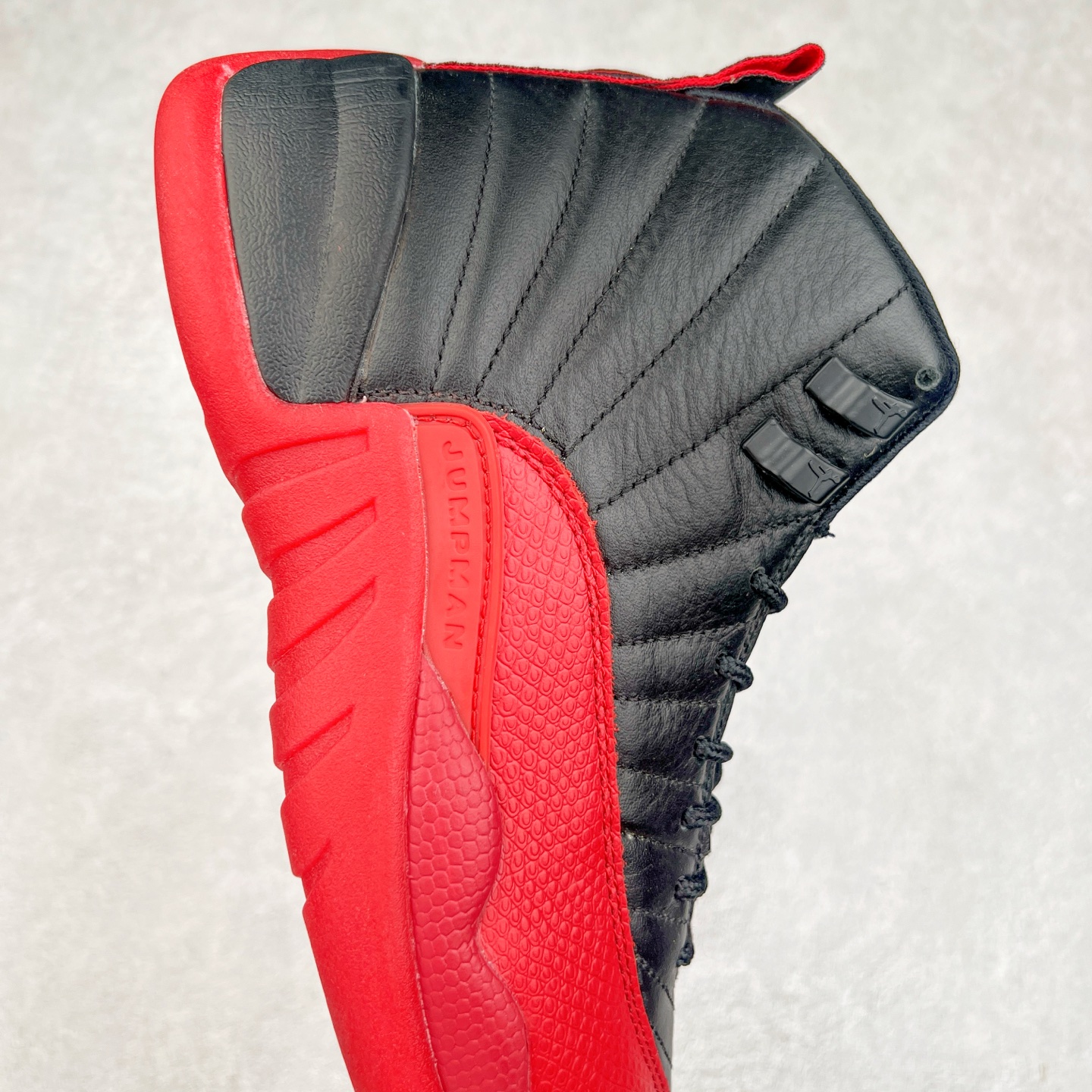 图片[6]-＃纯原福利 Air Jordan AJ12 Retro 原楦原纸板开发 采购原厂皮料 原厂定型 后跟完美效果 到手可放心比对发售原鞋 上脚百分百充当正品驾驭 真正原装公司级完美鞋型 一切细节实拍所见所得 纸板中底、钢印 完美版型 尺码：40 40.5 41 42.5 43 44 44.5 45 46 47.5-选品中心