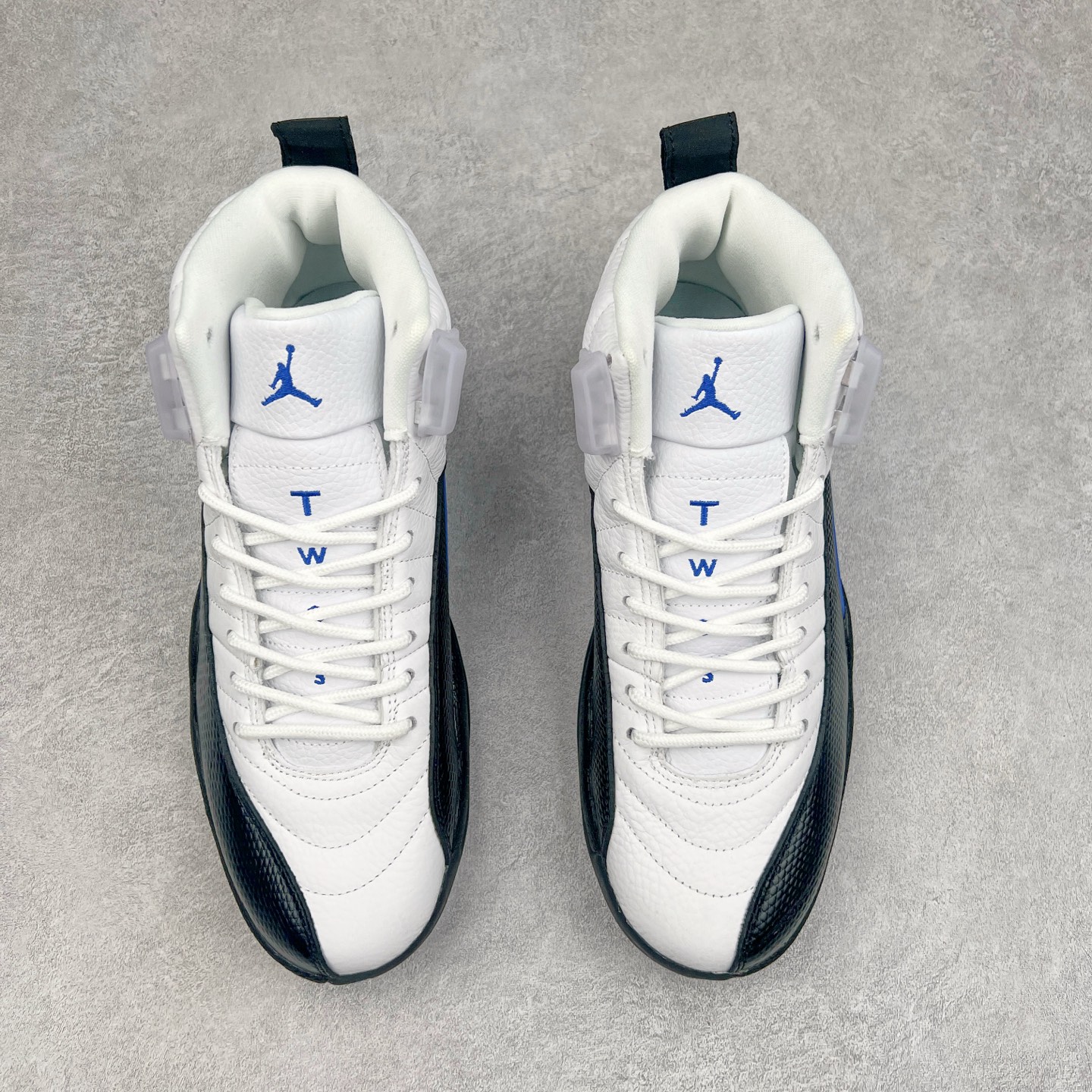 图片[2]-＃纯原福利 Air Jordan AJ12 Retro 原楦原纸板开发 采购原厂皮料 原厂定型 后跟完美效果 到手可放心比对发售原鞋 上脚百分百充当正品驾驭 真正原装公司级完美鞋型 一切细节实拍所见所得 纸板中底、钢印 完美版型 尺码：40 40.5 41 42.5 43 44 44.5 45 46 47.5-选品中心