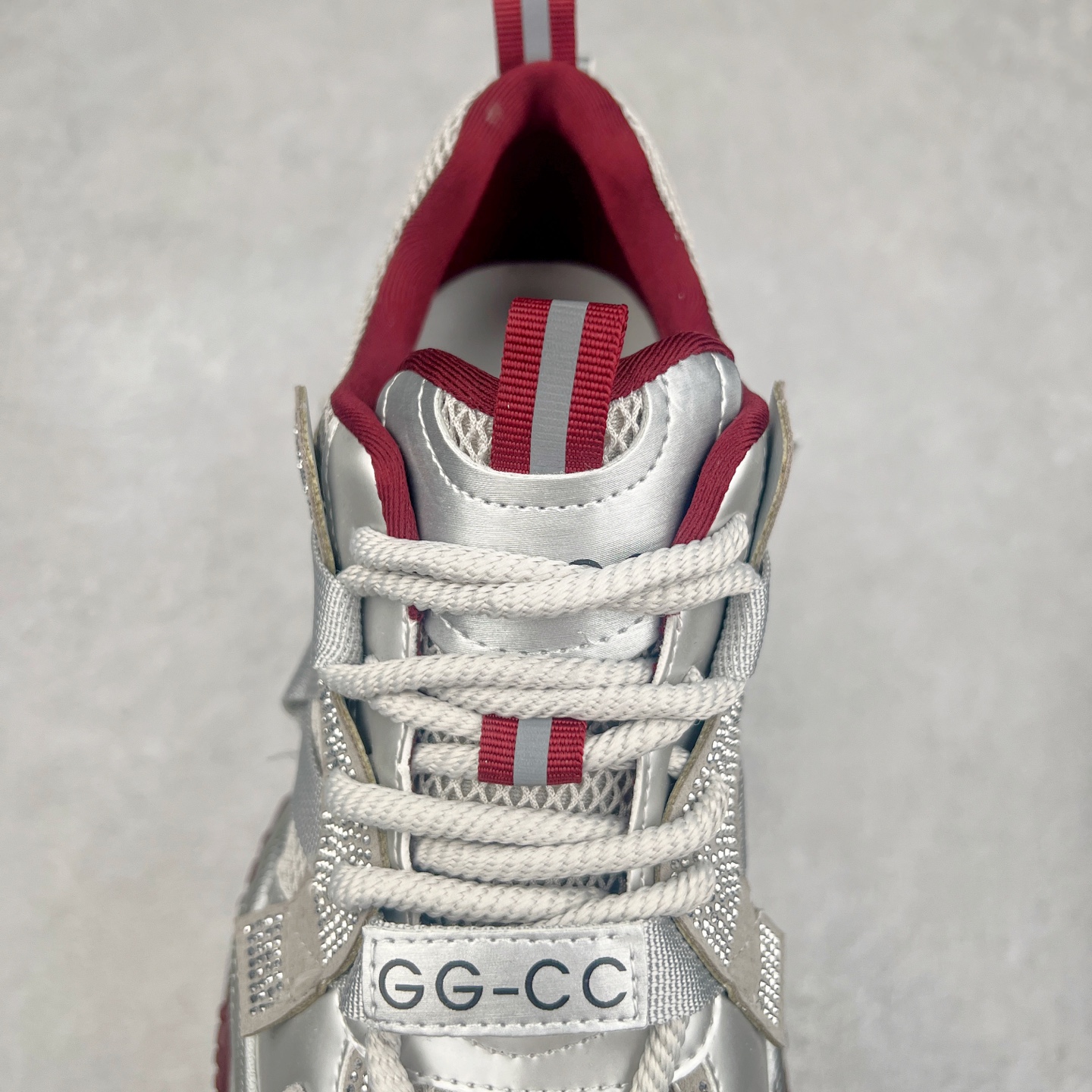 图片[5]-GG-CC Chunky Low 休闲运动老爹鞋 #广东大厂出品 完美细节 25ss早春新款 大长腿 时髦look轻松定格 不费力展现率性氛围 酷帅机能风不规则设计大底 GGcc杏银红色拼色造型设计 轻便舒适百搭 不管怎么搭都敲好看~尺码：35 36 37 38 39 40-选品中心