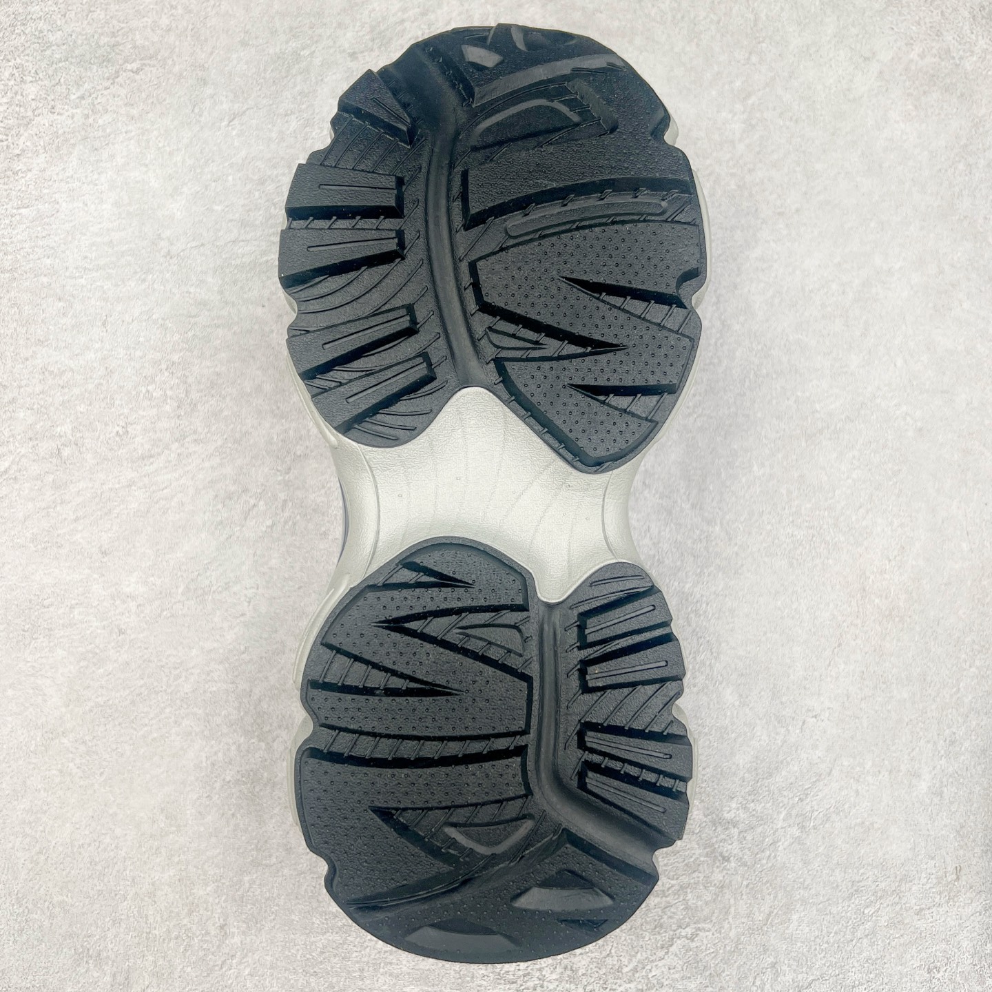 图片[9]-MLB WINNER CHUNKY 纽约洋基队合成革潮流时尚舒适休闲运动风厚底增高 防滑耐磨 低帮 老爹鞋 男女同款 黑色 实拍调校N版已经零色差零失真 百分百还原实物色彩所见即所得 不存在货不对板色差等低级问题 选购参考实物拍摄 不混卖不参货 只用心做好货严格选品 承诺混一赔十 尺码：36 36.5 37.5 38 38.5 39 40 40.5 41 42 42.5 43 44 44.5 45-选品中心