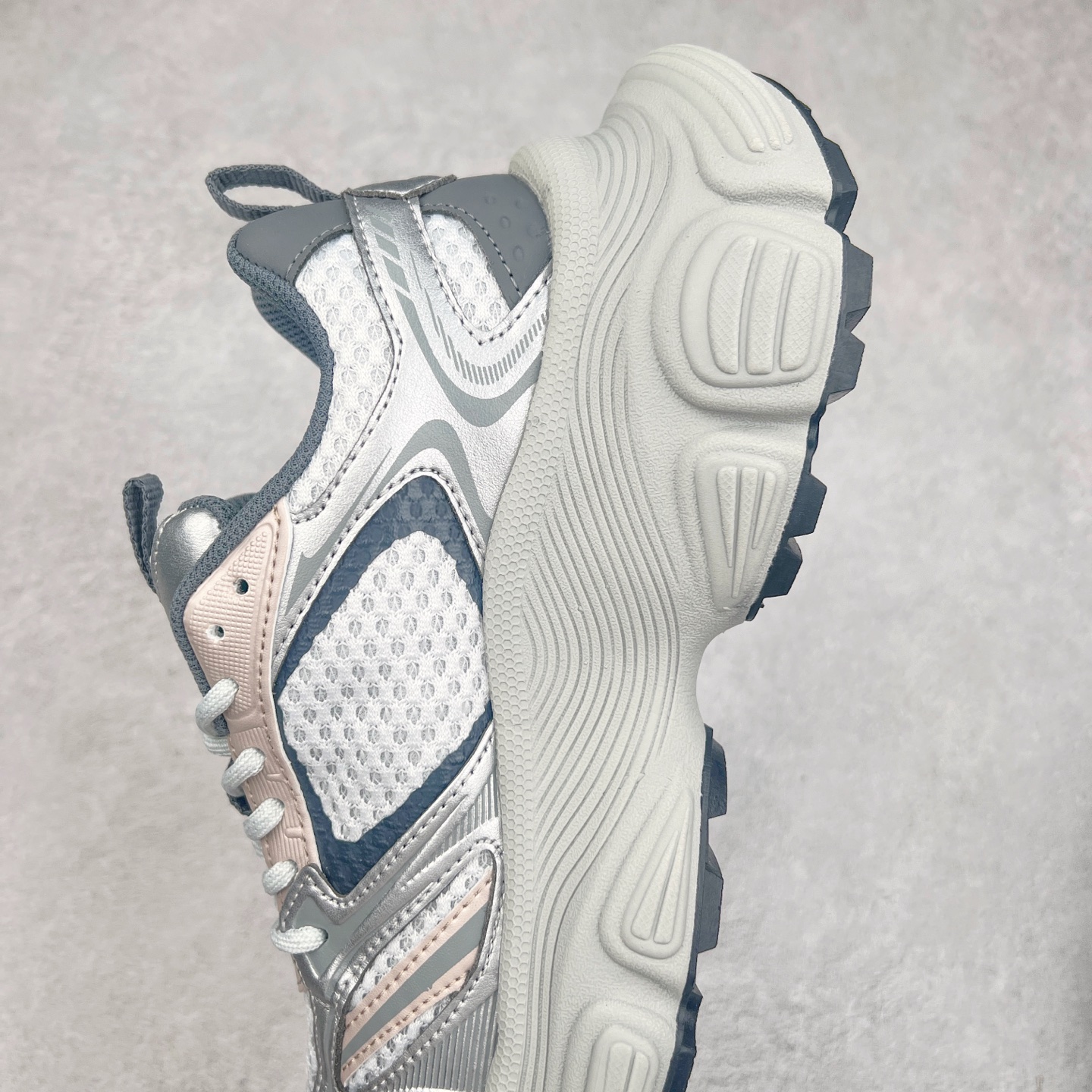 图片[7]-MLB WINNER CHUNKY 纽约洋基队合成革潮流时尚舒适休闲运动风厚底增高 防滑耐磨 低帮 老爹鞋 男女同款 黑色 实拍调校N版已经零色差零失真 百分百还原实物色彩所见即所得 不存在货不对板色差等低级问题 选购参考实物拍摄 不混卖不参货 只用心做好货严格选品 承诺混一赔十 尺码：36 36.5 37.5 38 38.5 39 40 40.5 41 42 42.5 43 44 44.5 45-选品中心