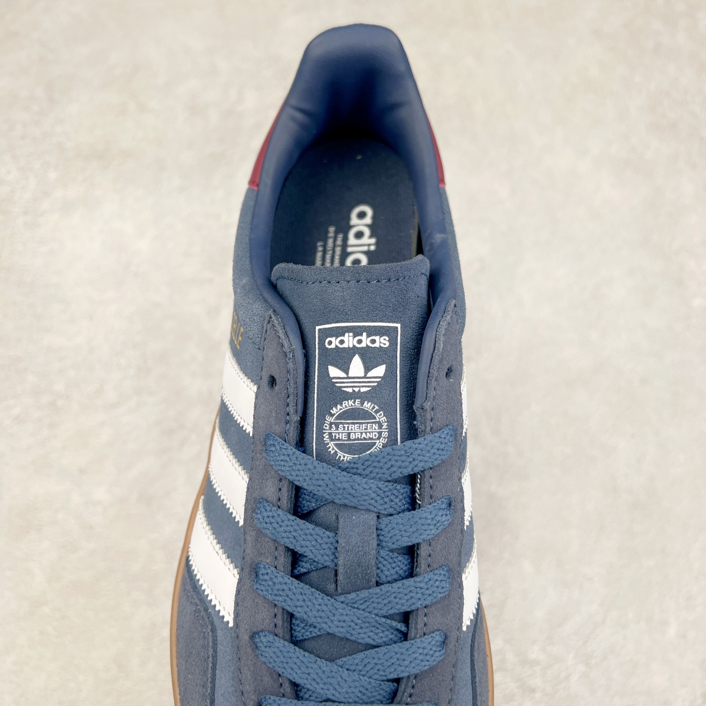 图片[5]-AD Gazelle Indoor Trainers 羚羊内训系列低帮复古百搭休闲运动德训风板鞋 JI3522 90年代经典的复刻版！自60年代以足球训练鞋面世以来,Gazelle就以其经典设计席卷全球。1991年版本的复刻,再造经典Gazelle。采用皮革打造,搭配浊色细节,让这款经典更加简约。尺码：36 36⅔ 37⅓ 38 38⅔ 39⅓ 40 40⅔ 41⅓ 42 42⅔ 43⅓ 44⅓ 44⅔ 45-选品中心